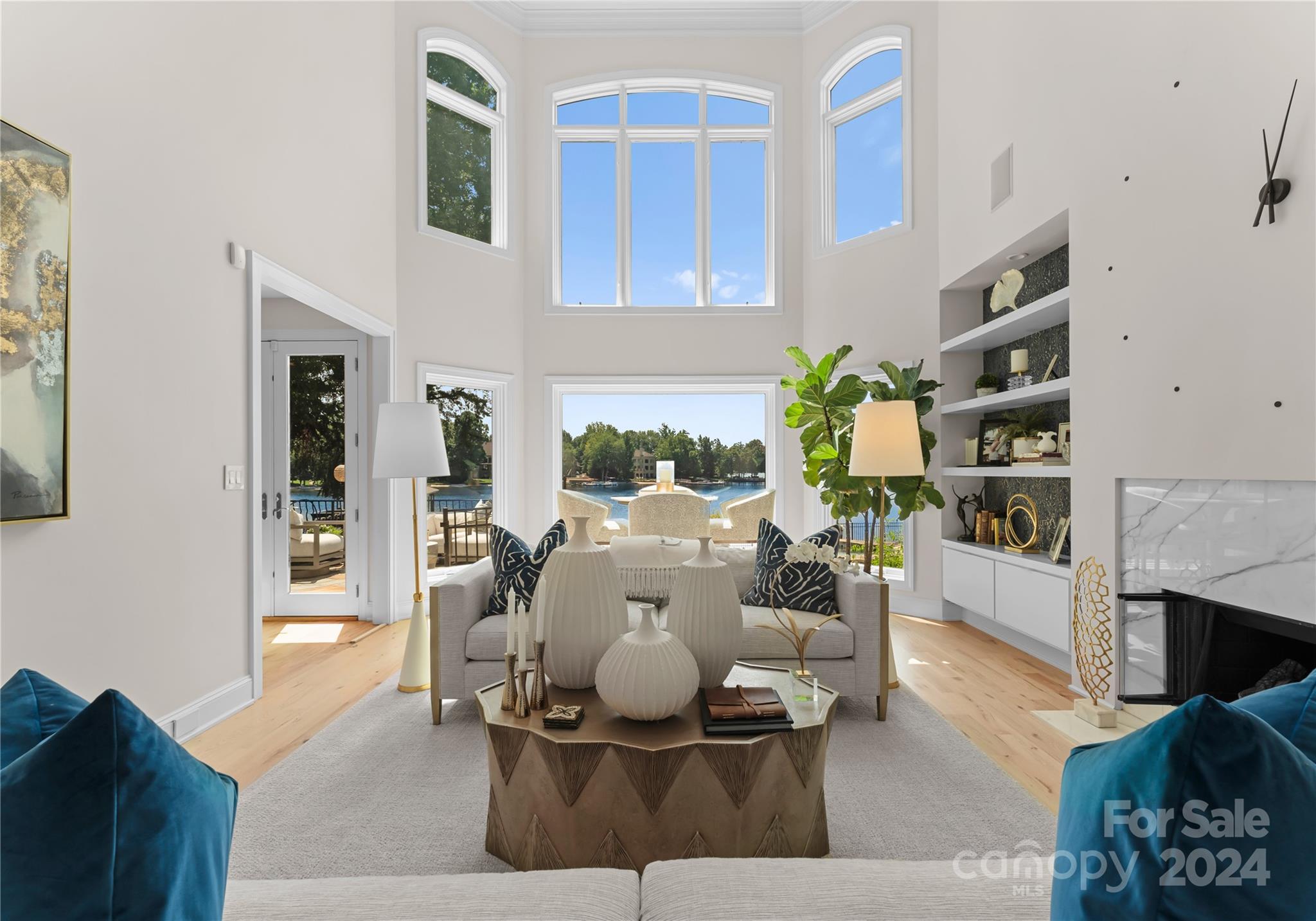 The Peninsula - Residential