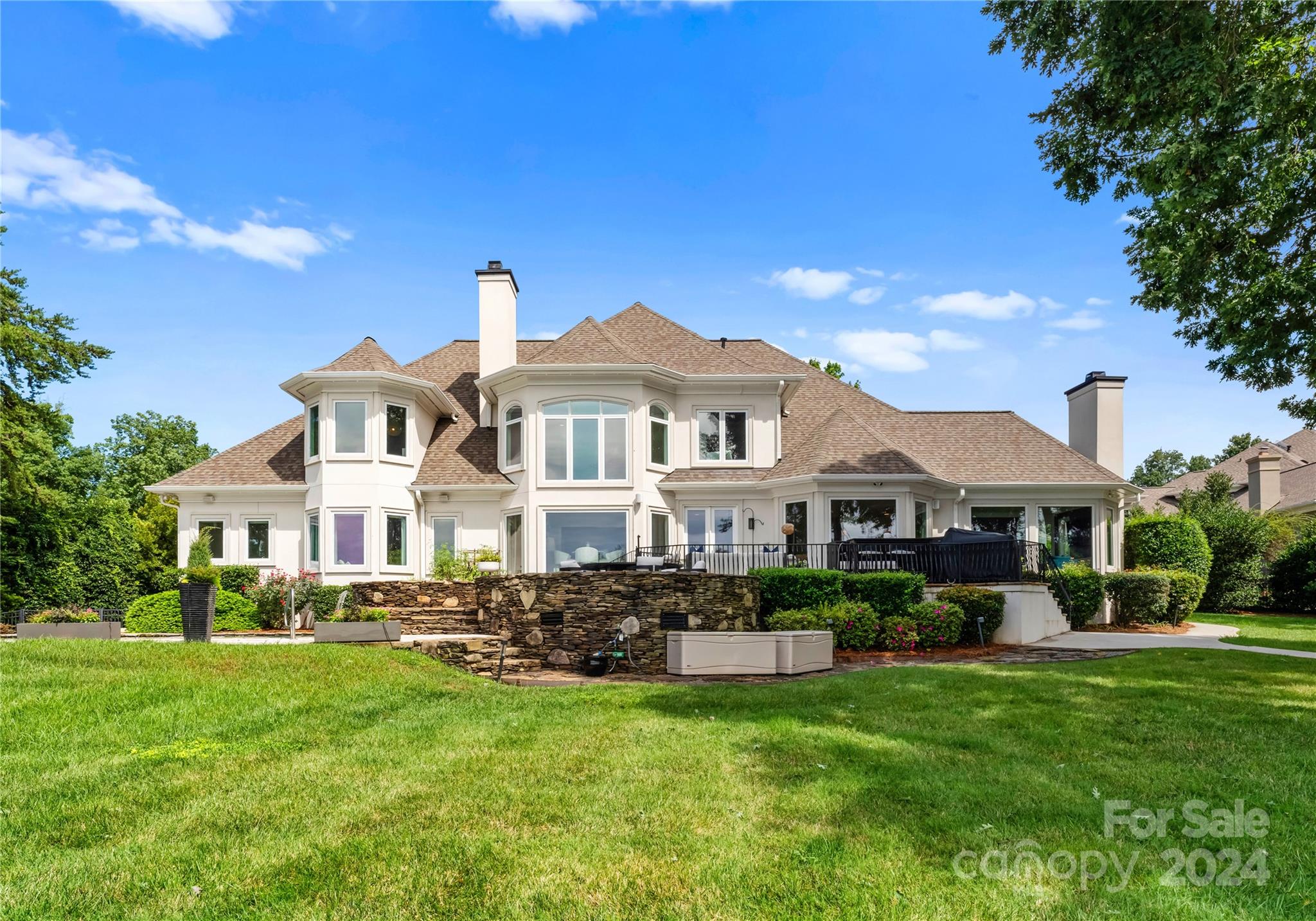 The Peninsula - Residential