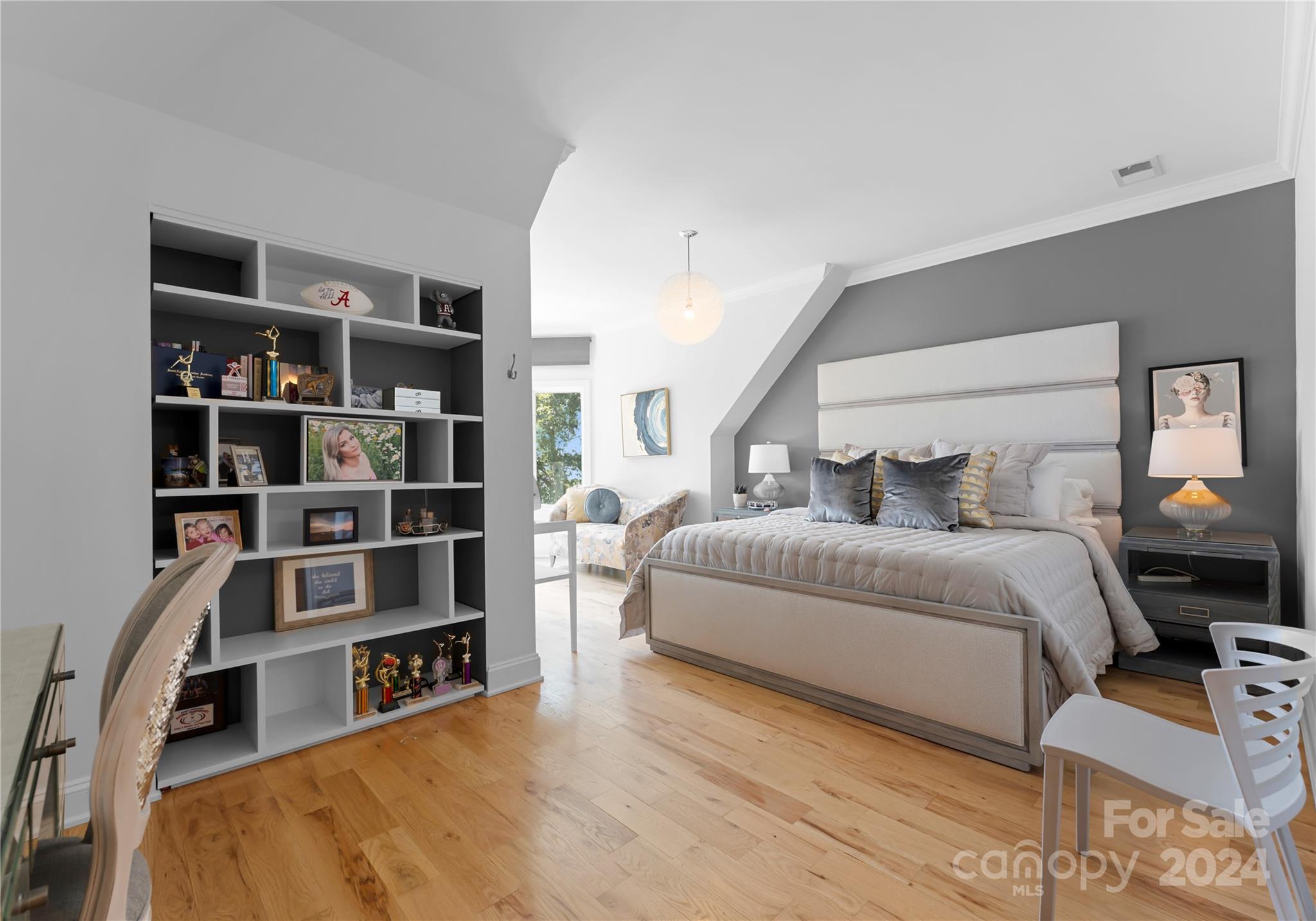 The Peninsula - Residential