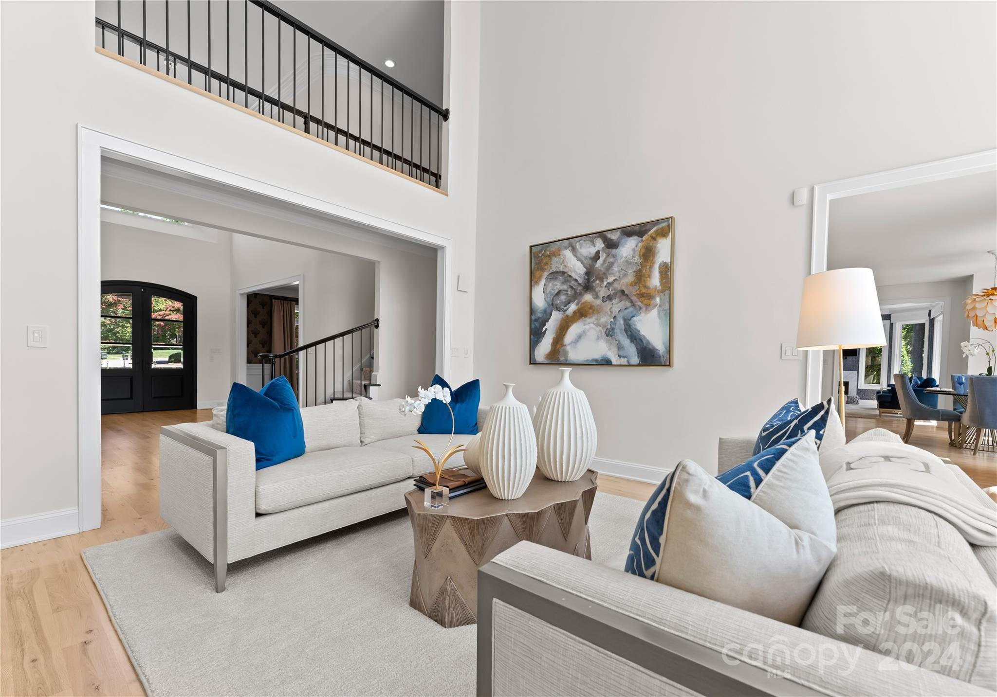 The Peninsula - Residential