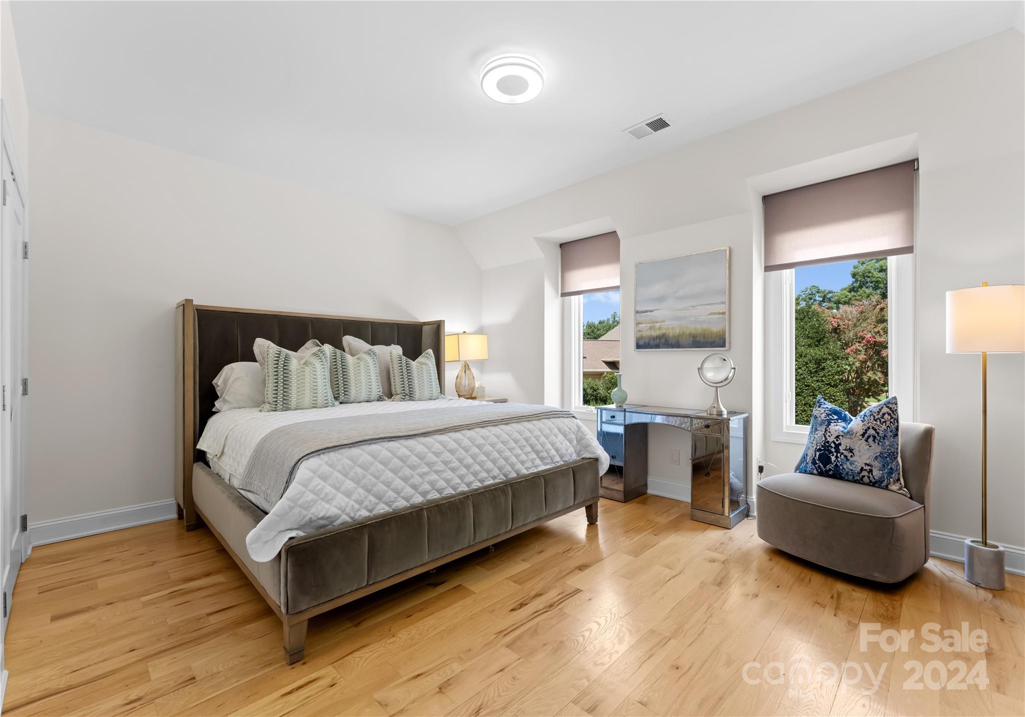 The Peninsula - Residential