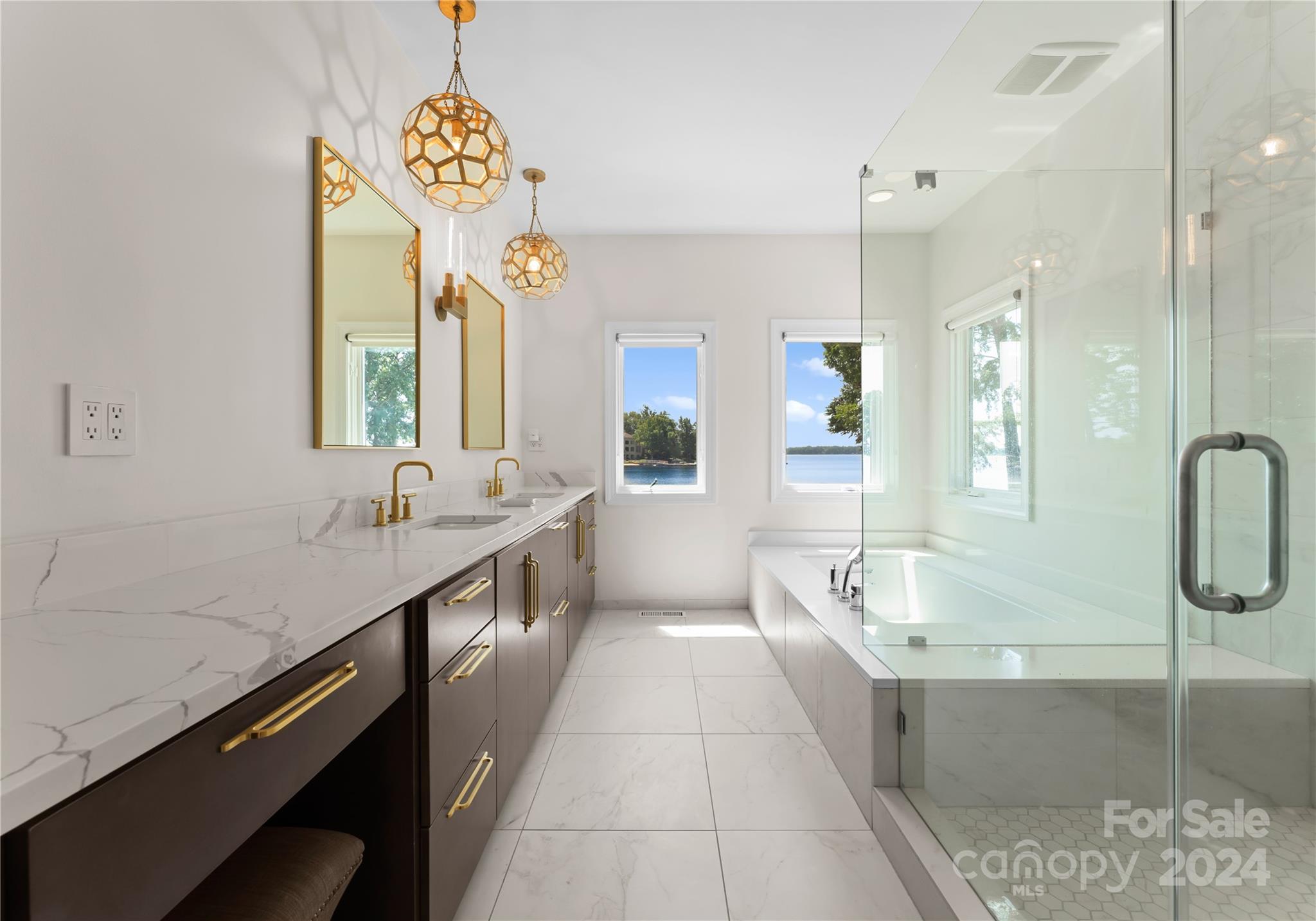 The Peninsula - Residential