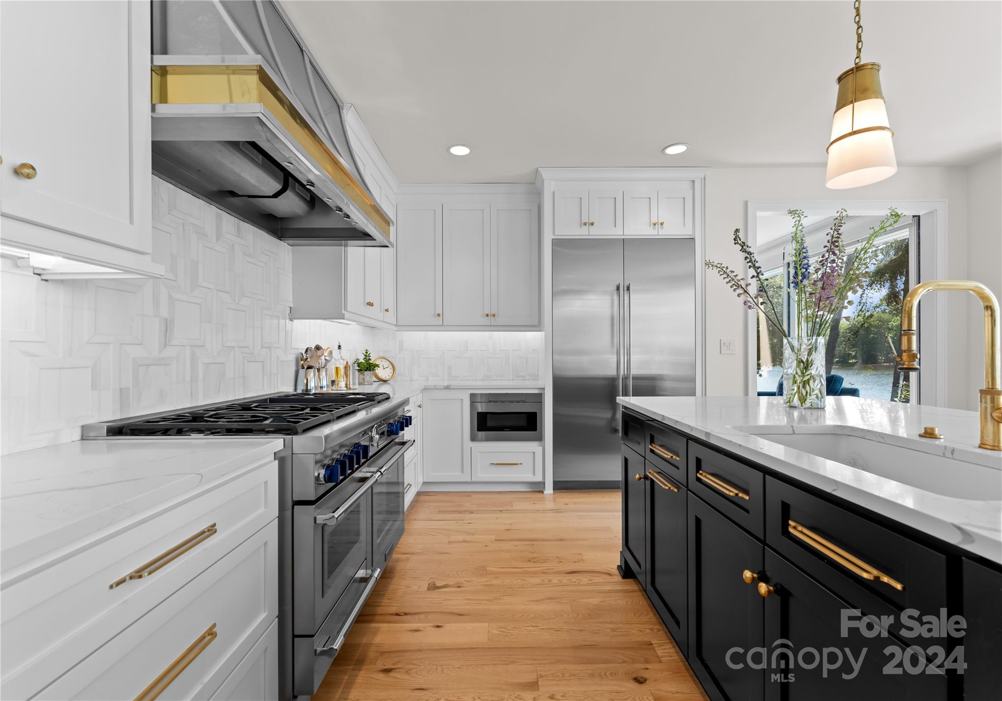 The Peninsula - Residential