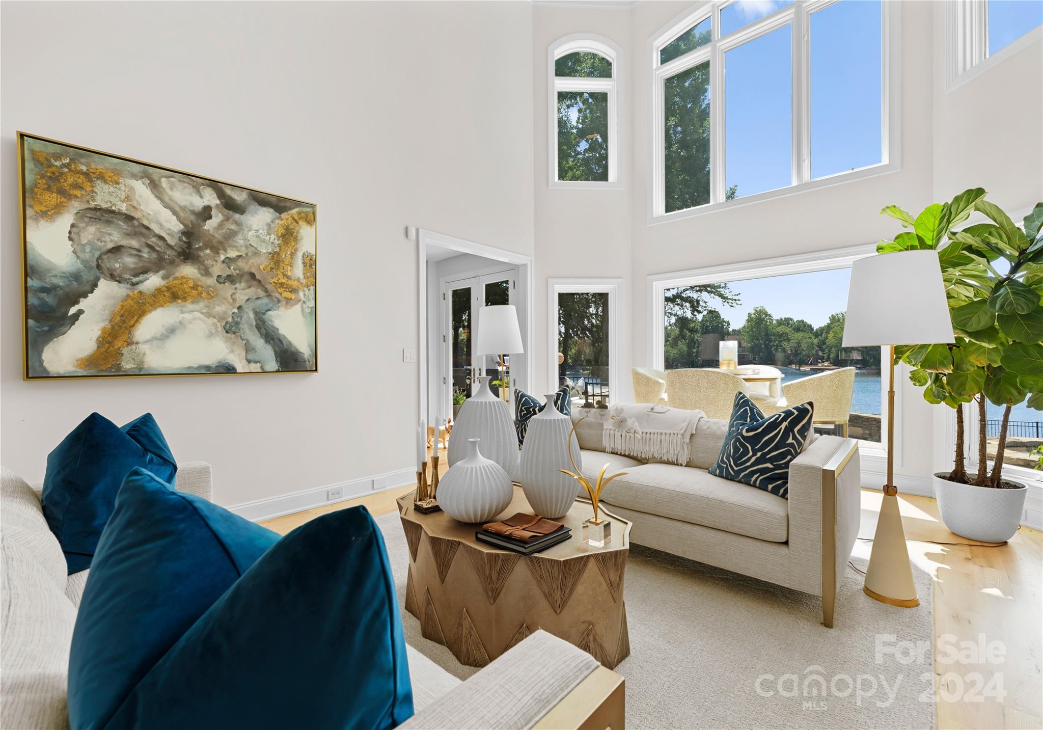 The Peninsula - Residential