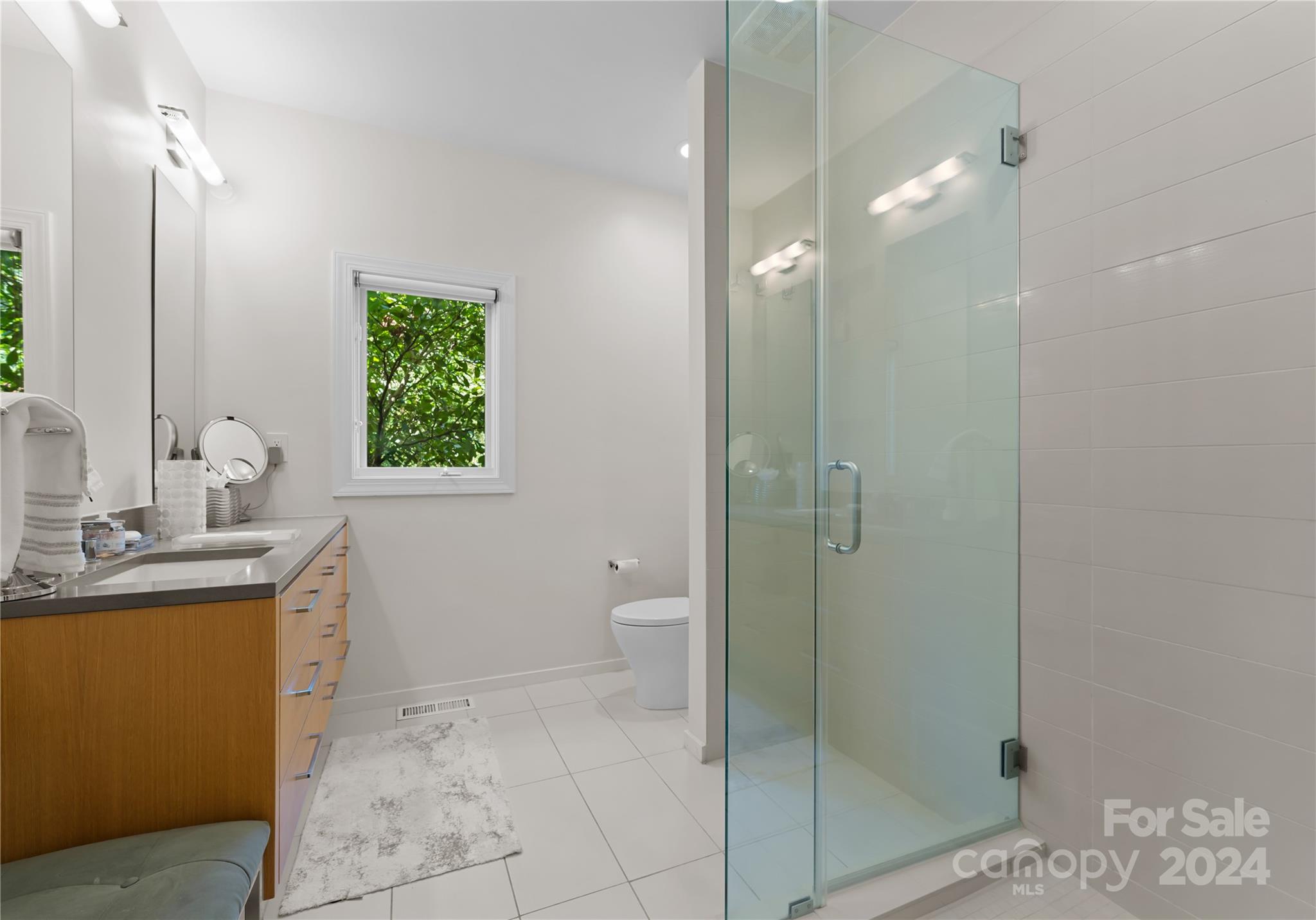 The Peninsula - Residential