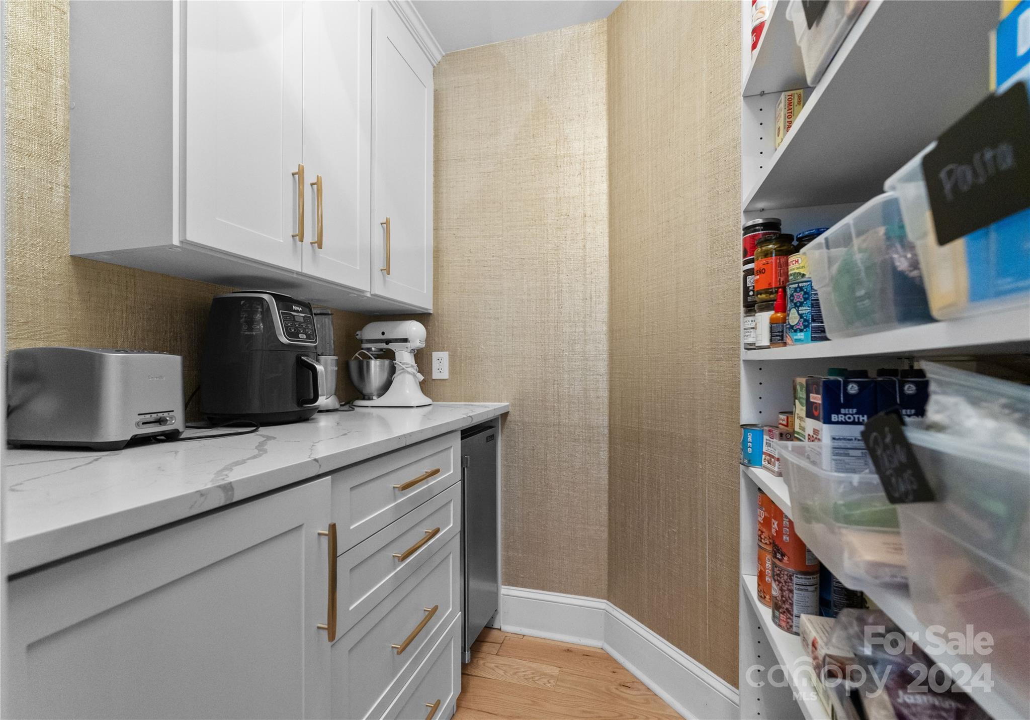 The Peninsula - Residential