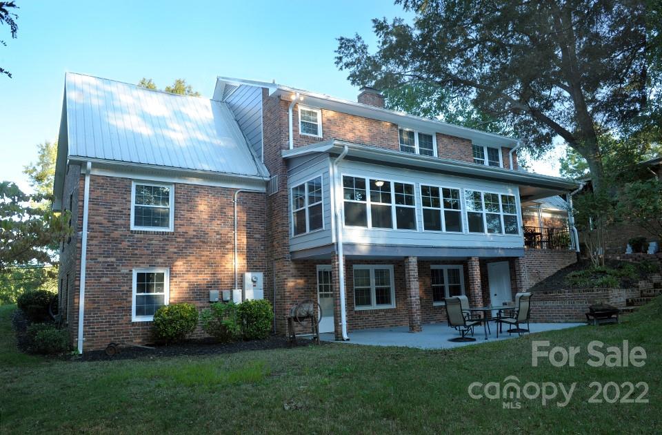 Country Club - Residential