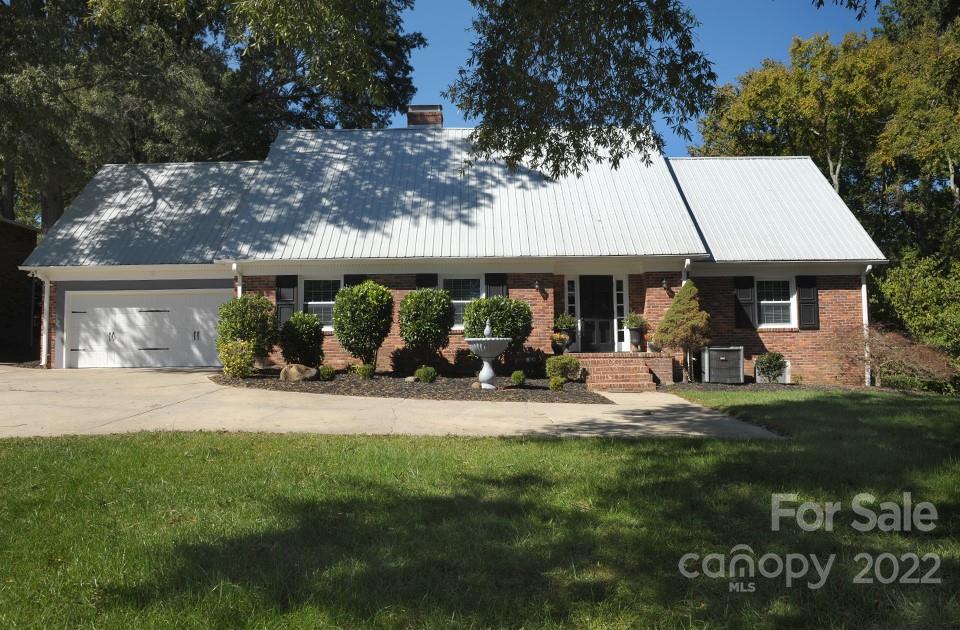 Country Club - Residential