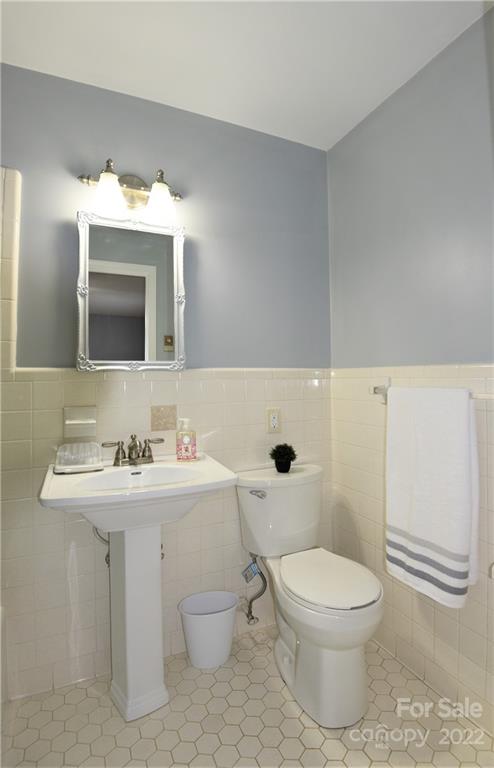 Country Club - Residential