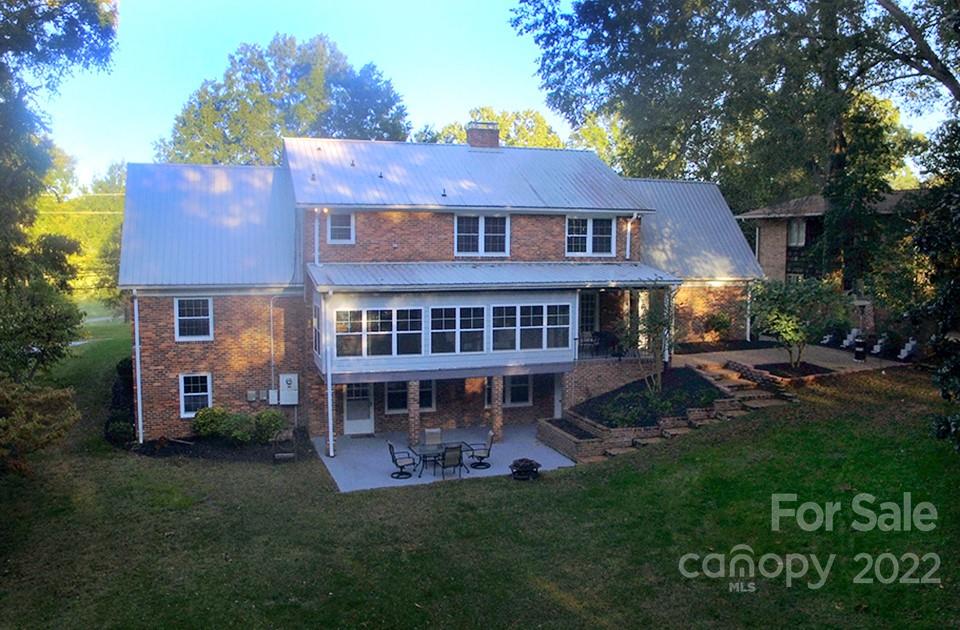 Country Club - Residential