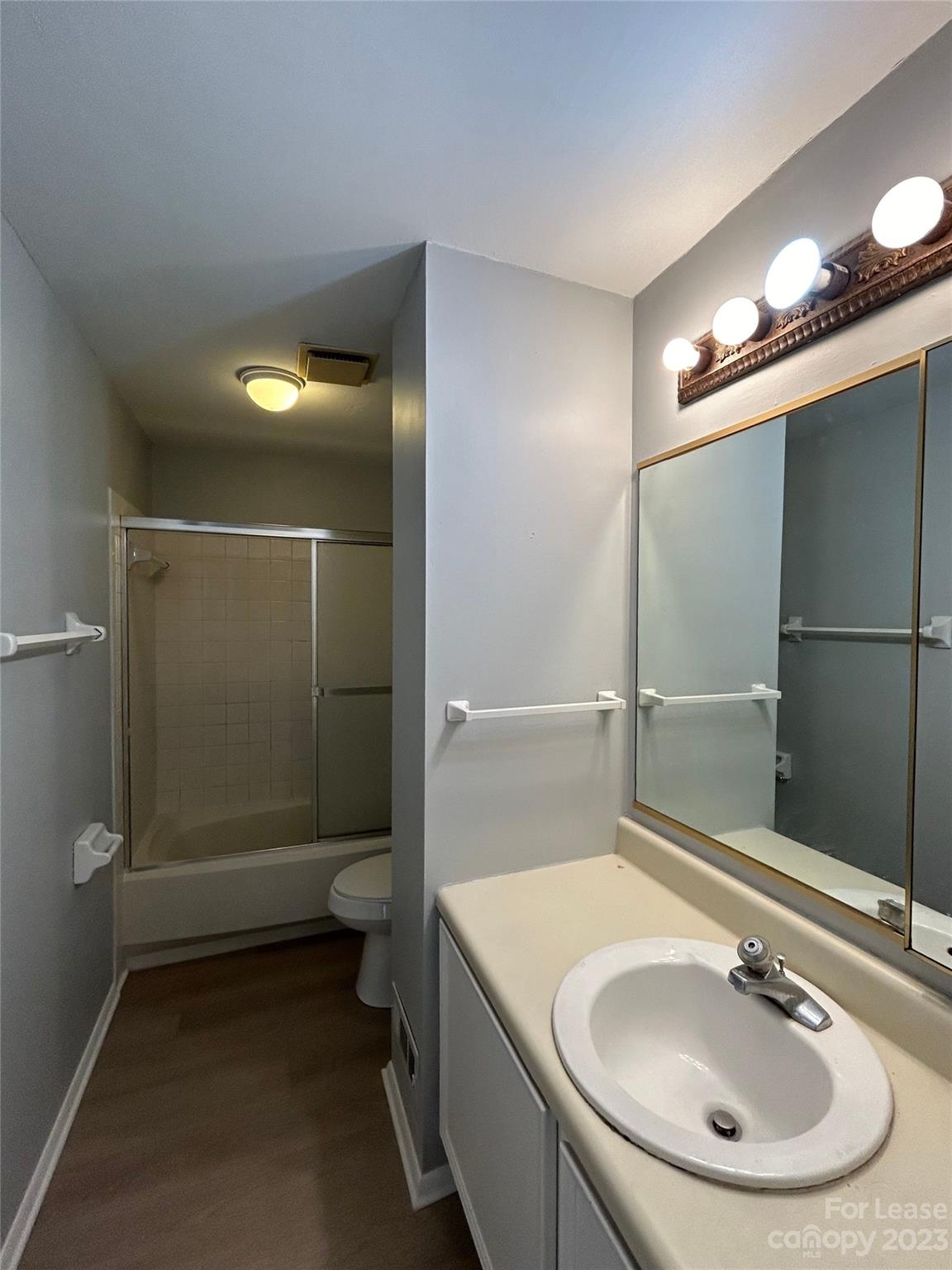 College Downs - Residential Lease