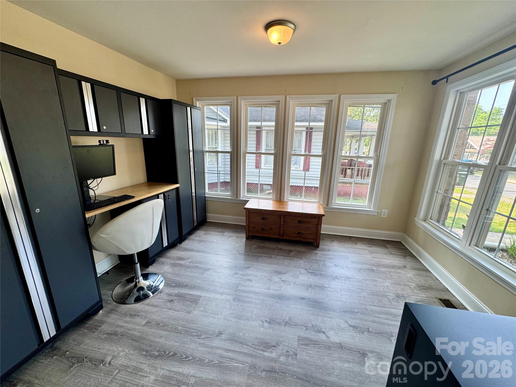 205 Tournament Drive SW
