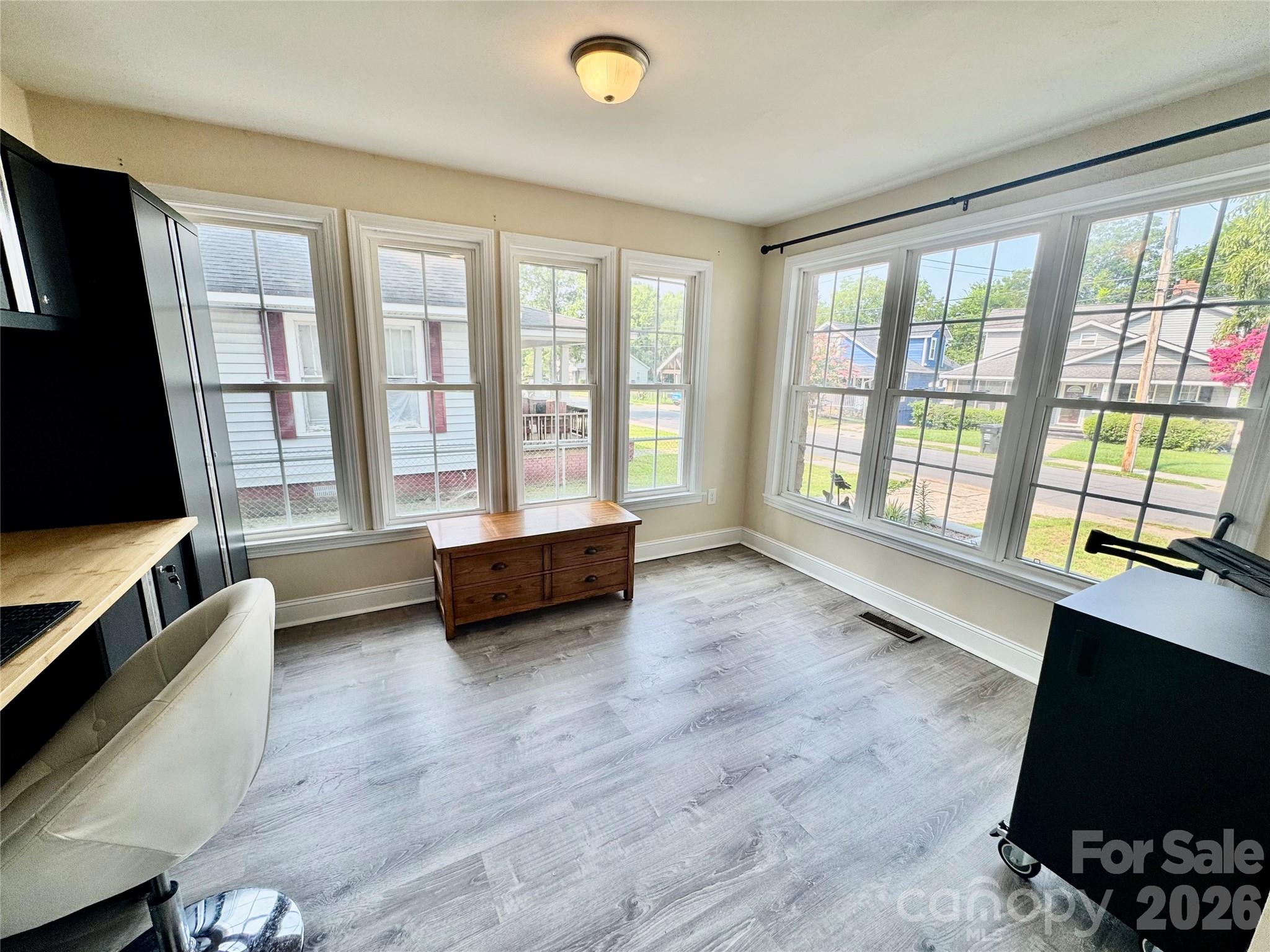205 Tournament Drive SW