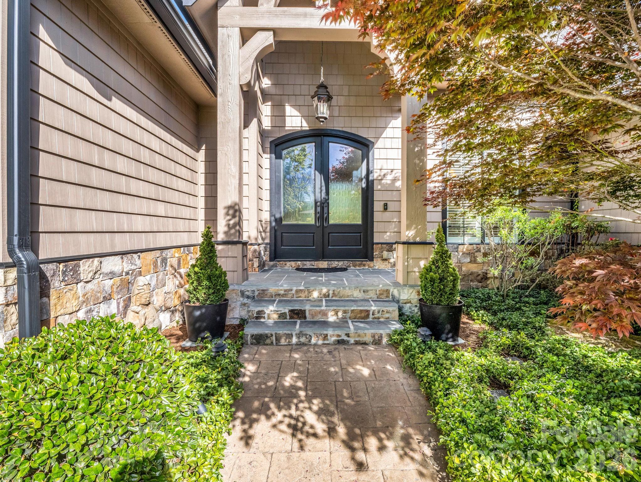 122 Founders Drive