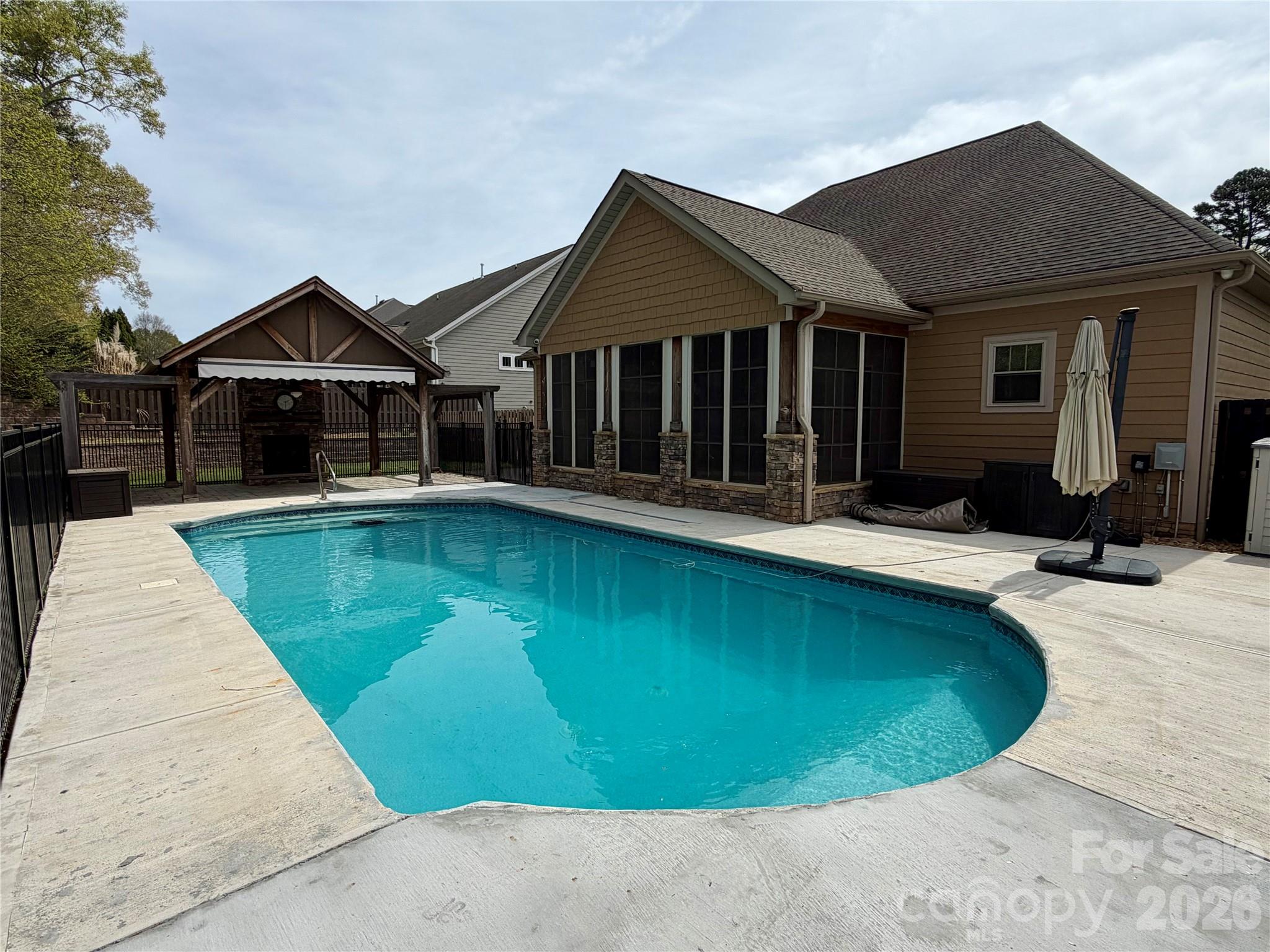 The Falls at Cloninger Mill - Residential