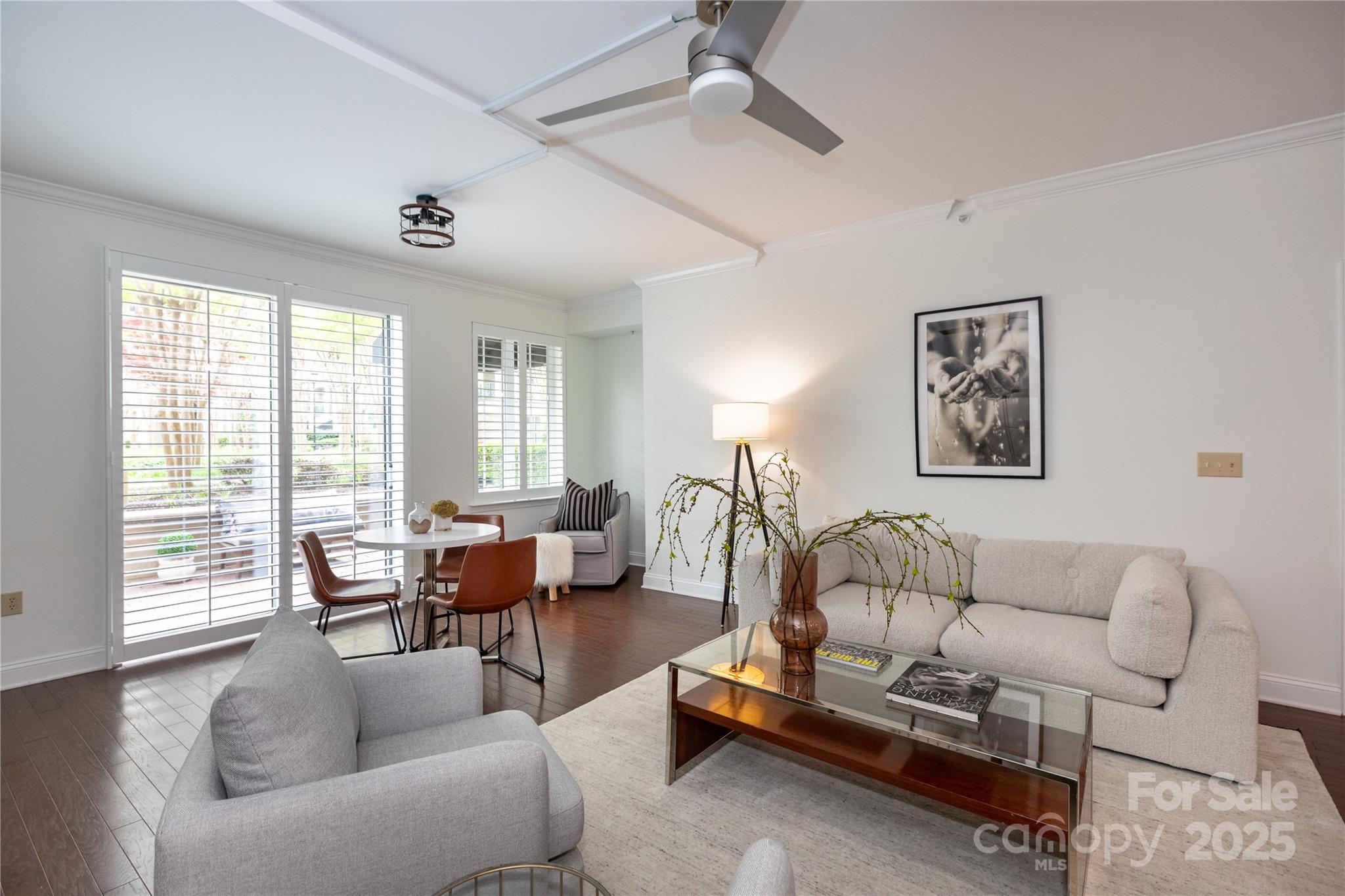 300 W 5TH Street 136