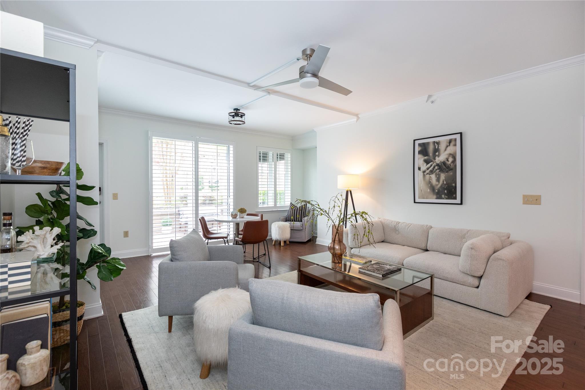 300 W 5TH Street 136