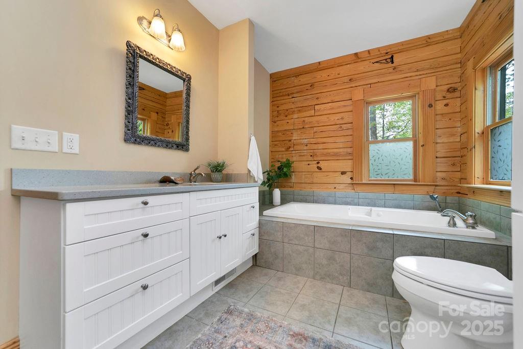 Connestee Falls - Residential