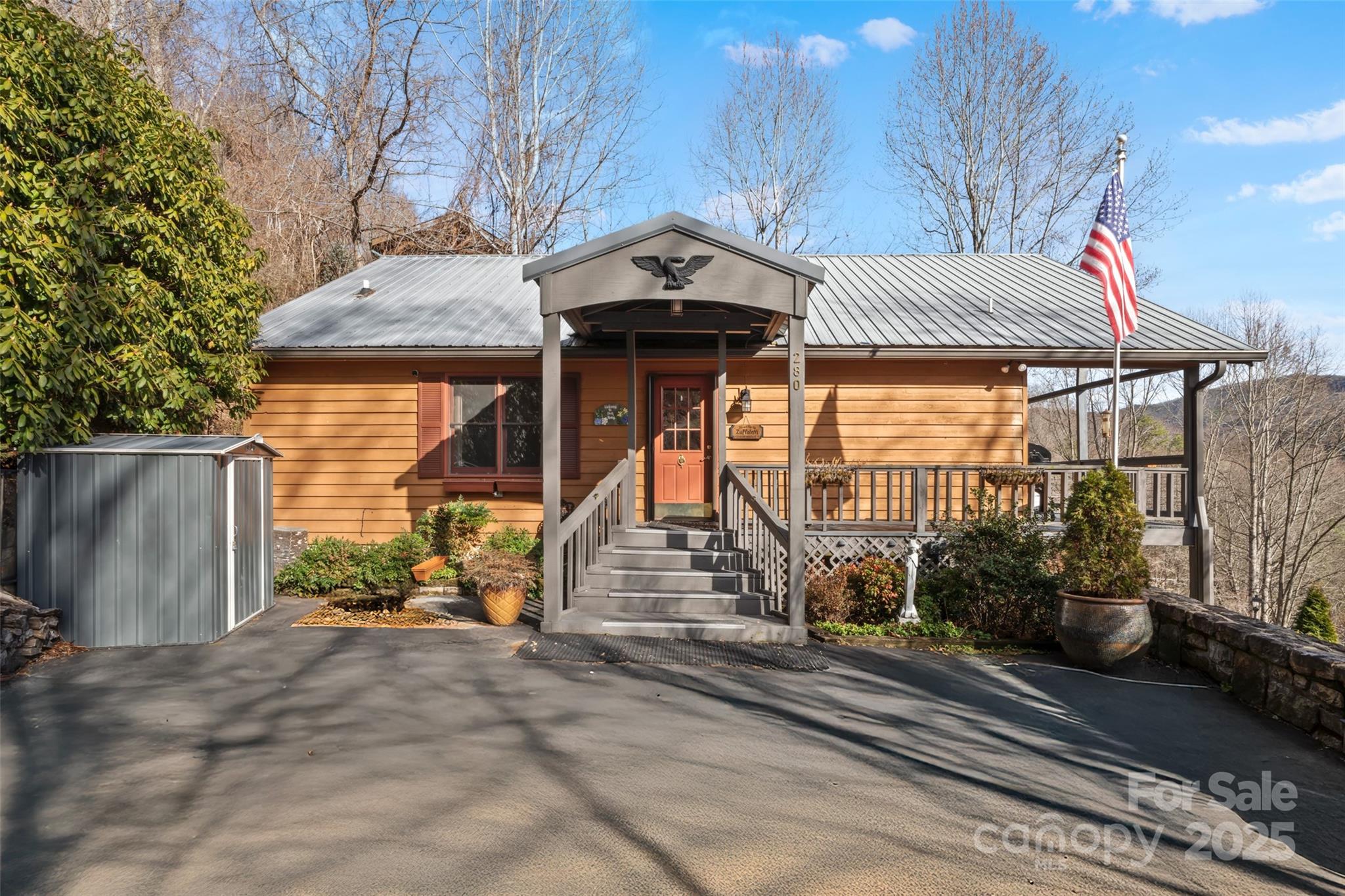 280 Silverleaf Circle