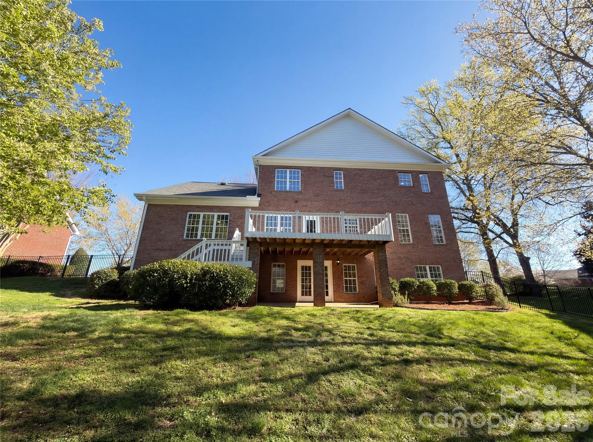 Holly Hill Farms - Residential