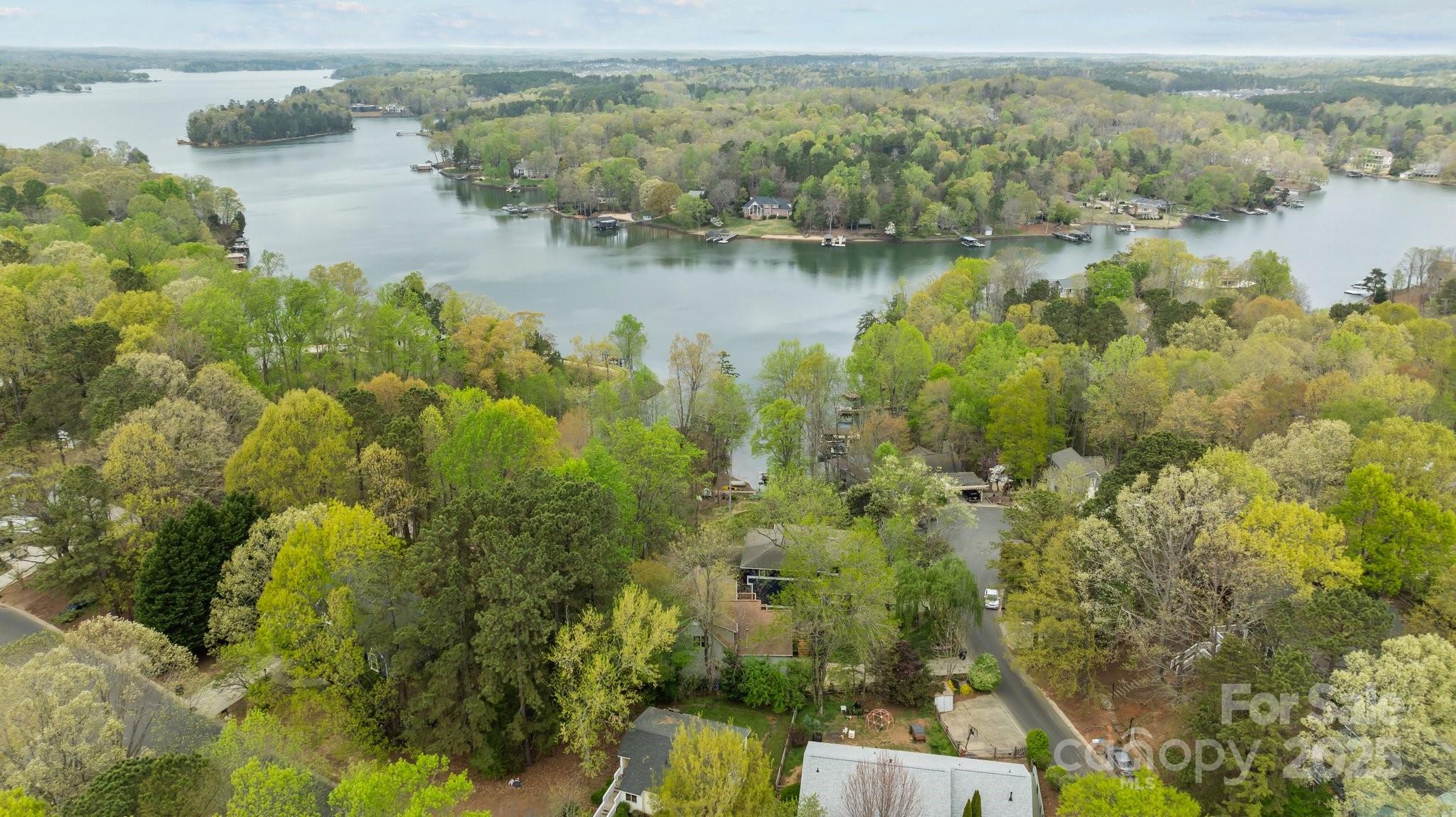 Tega Cay - Residential