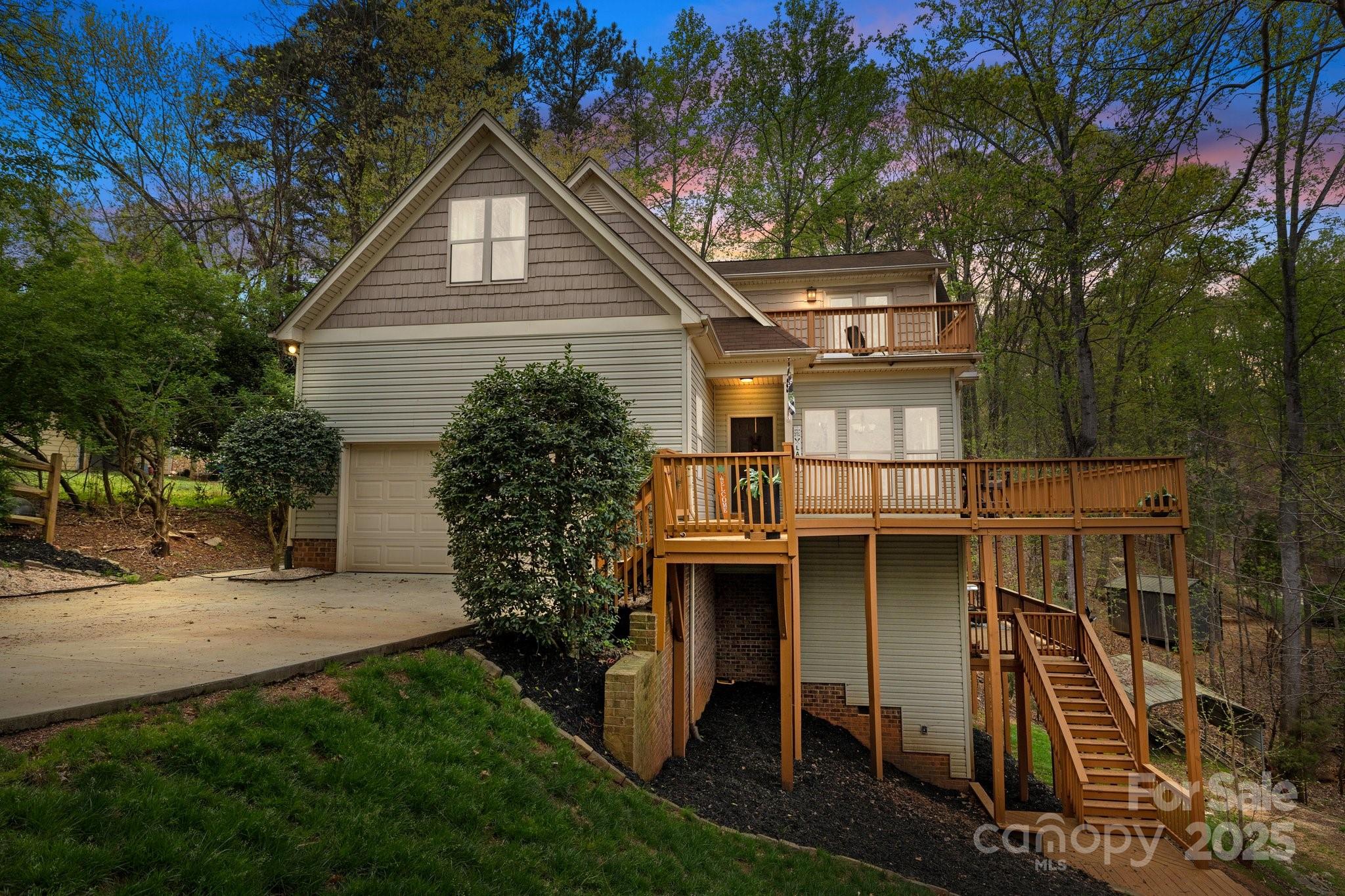 Tega Cay - Residential