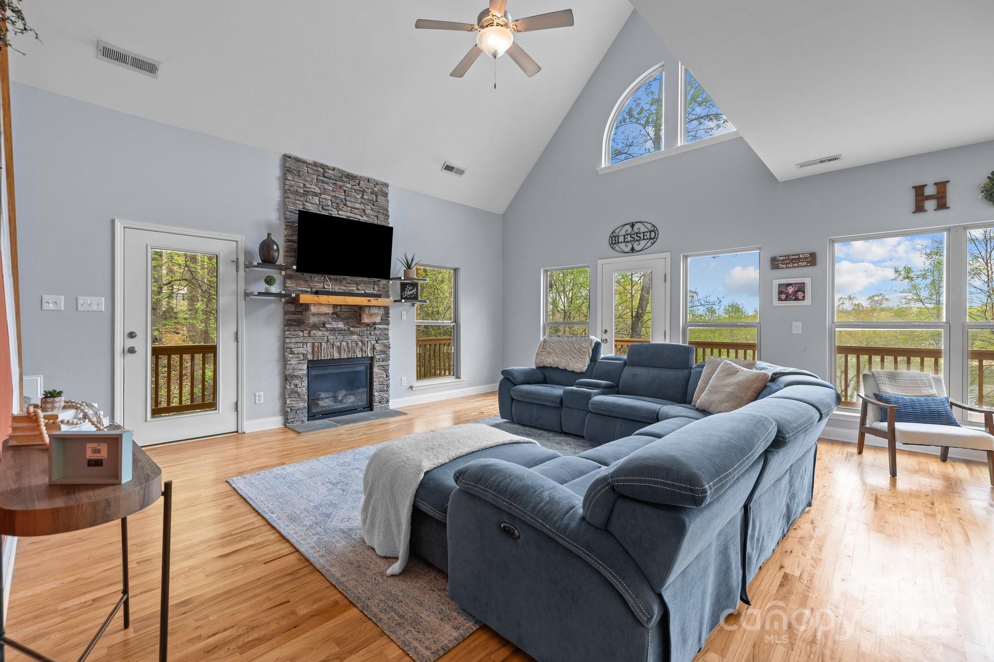 Tega Cay - Residential