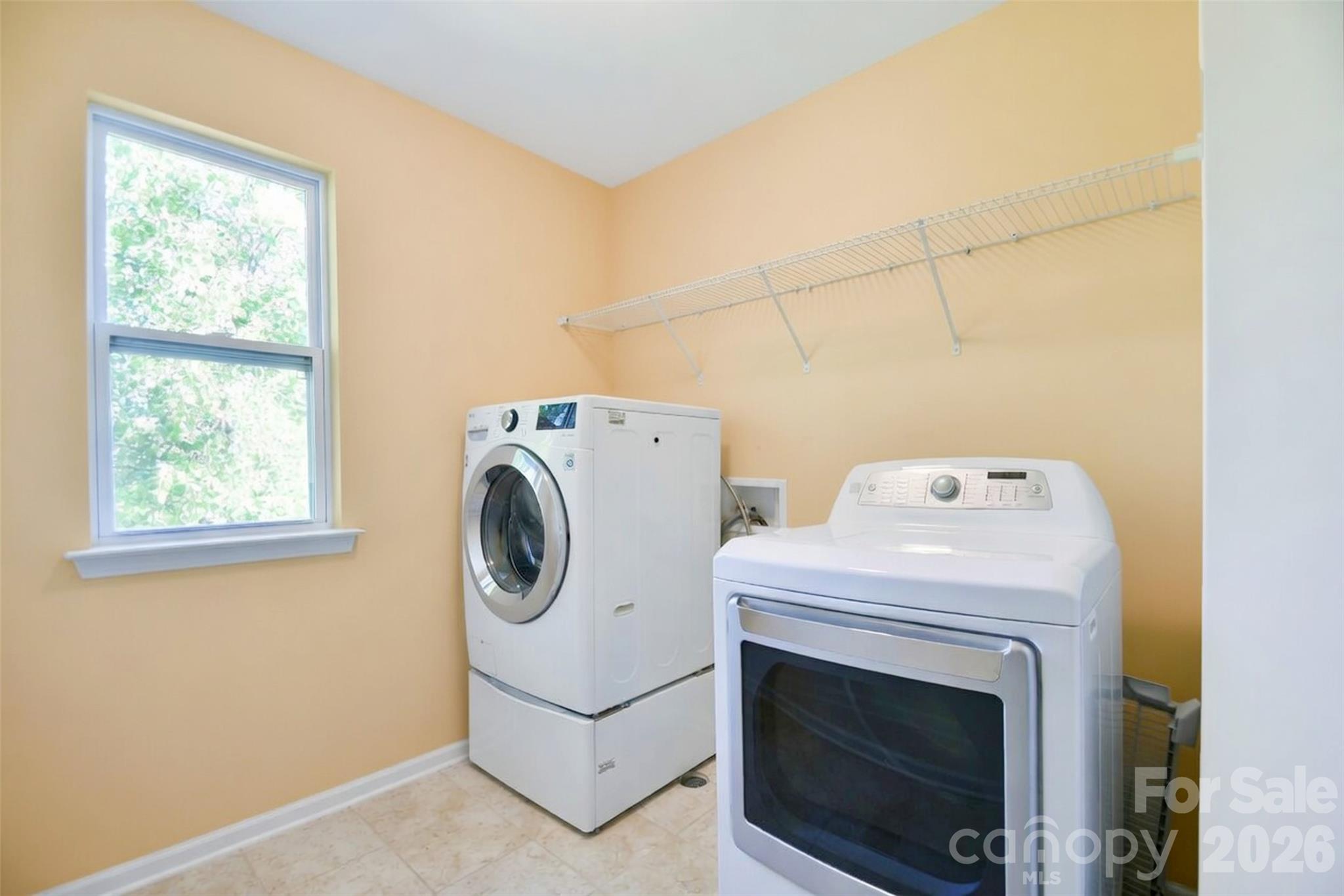 Winding Walk - Residential