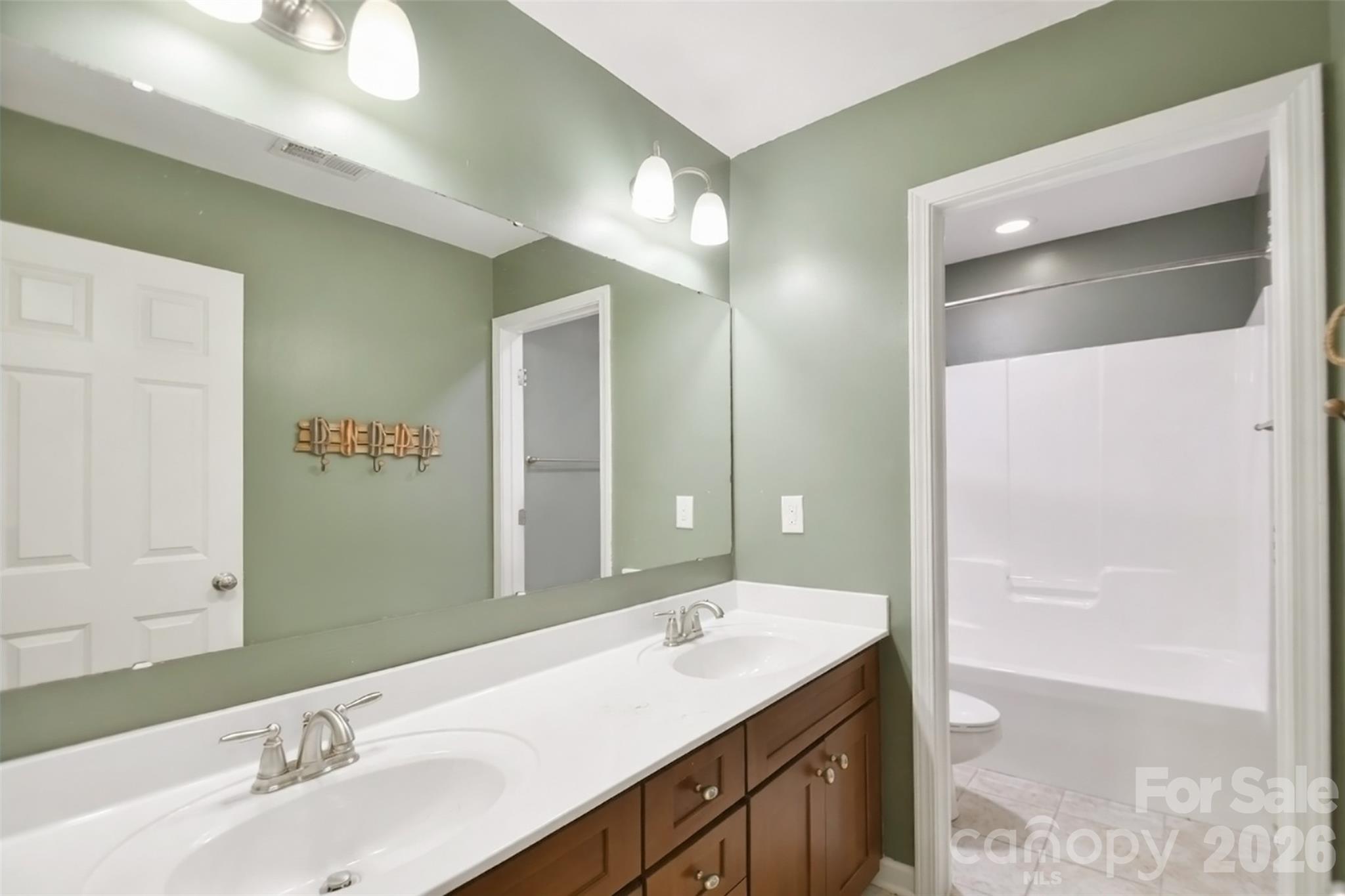 Winding Walk - Residential