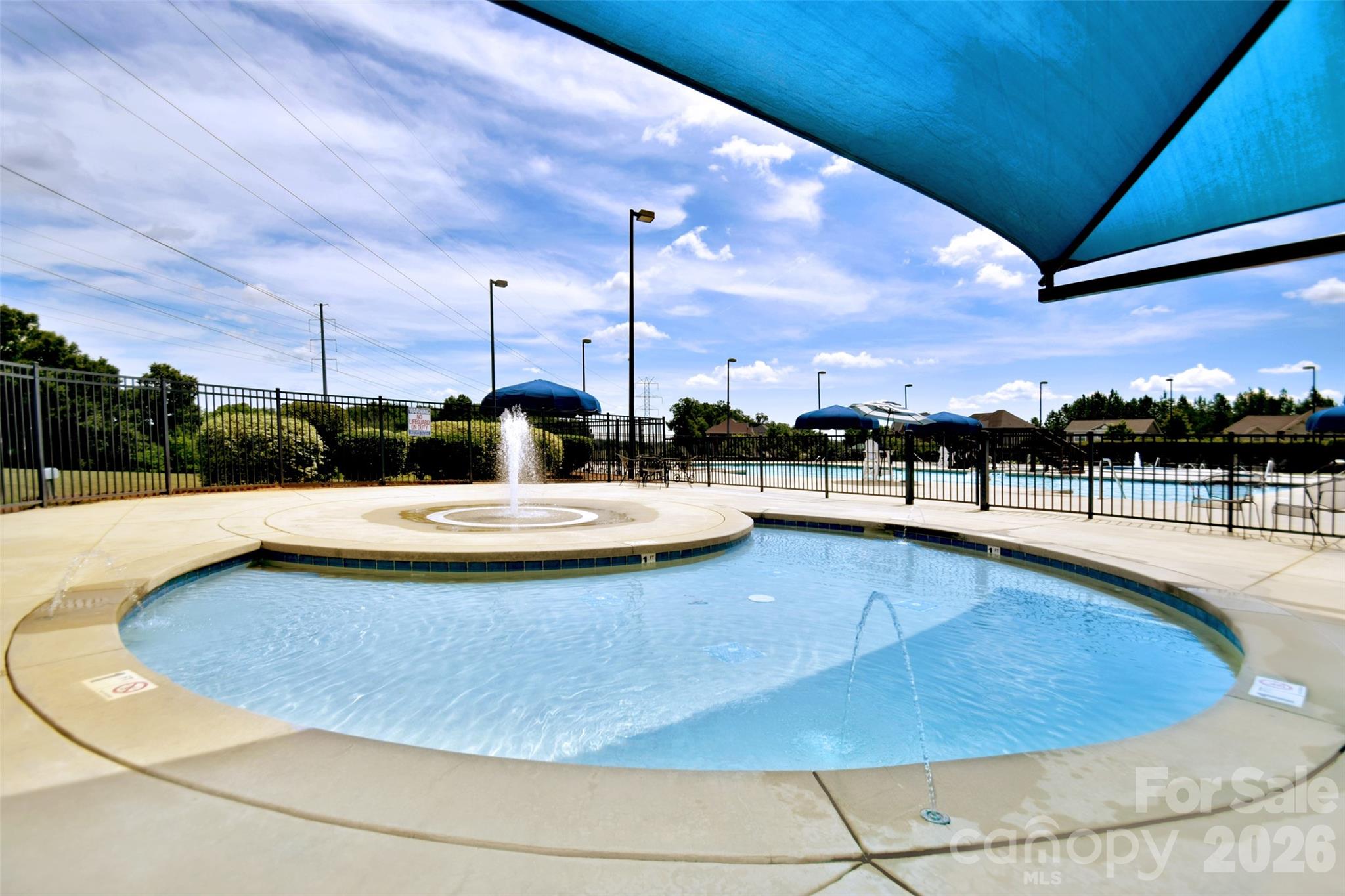 Winding Walk - Residential