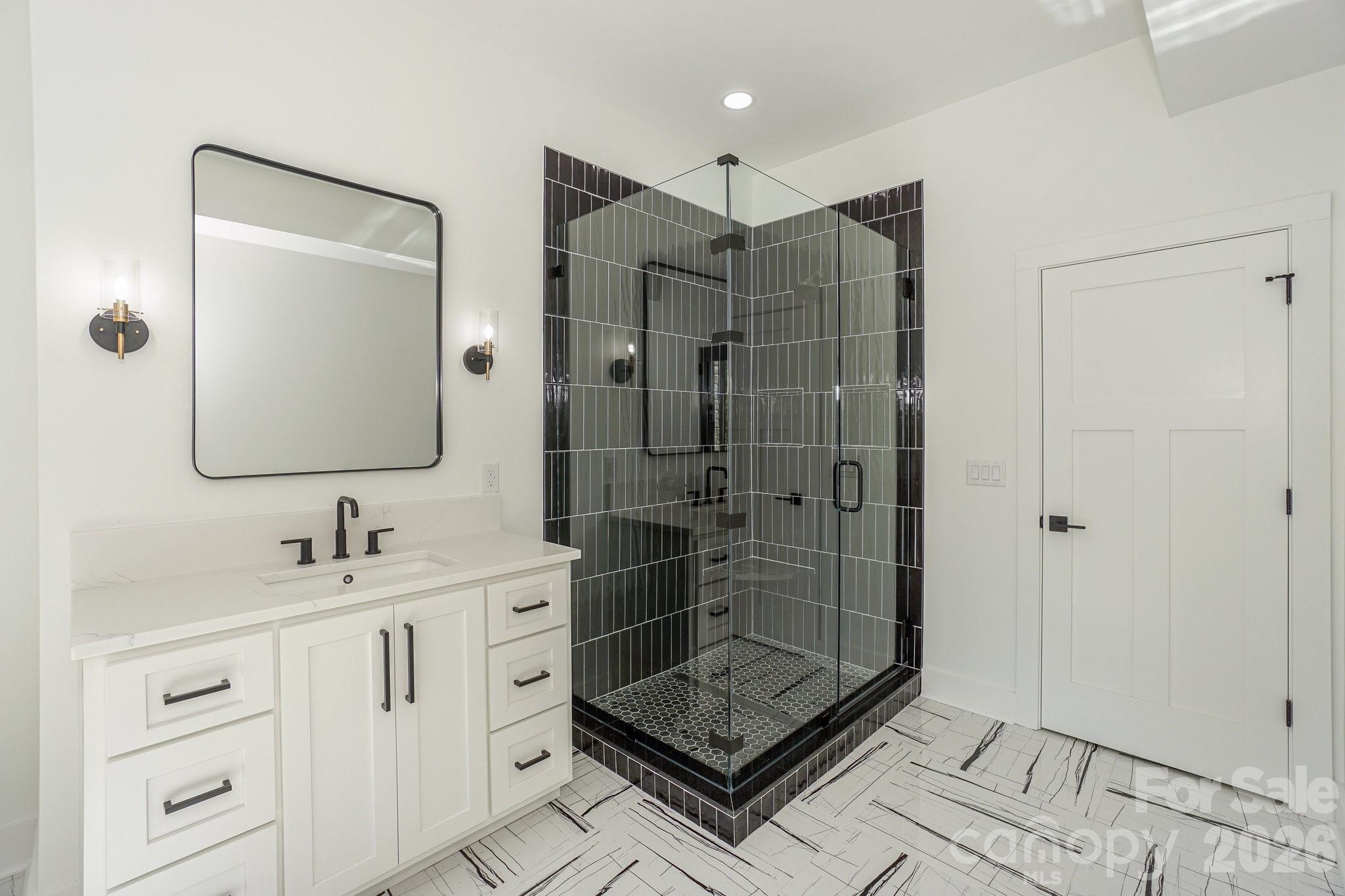 Pinnacle Shores - Residential