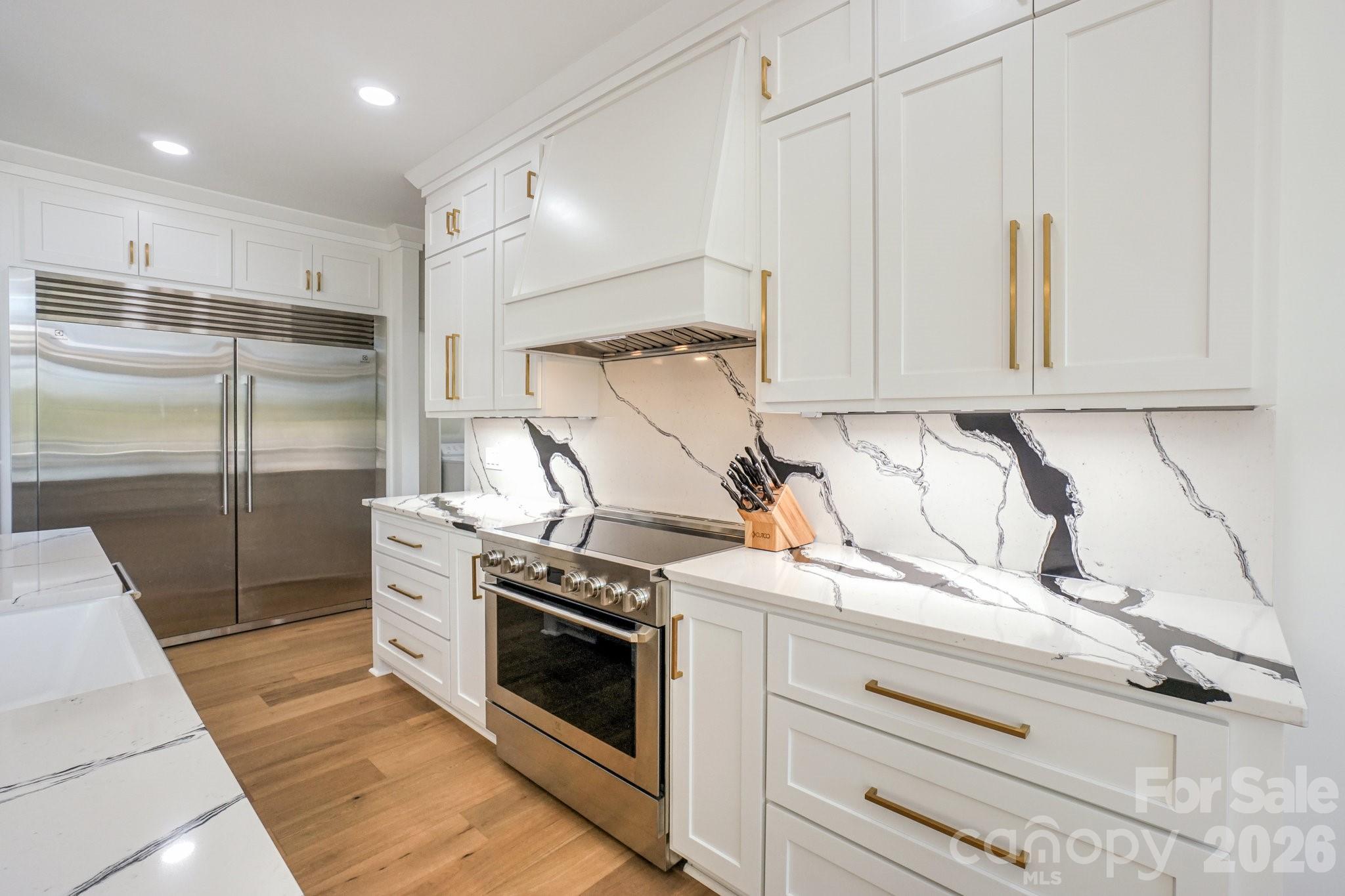 Pinnacle Shores - Residential