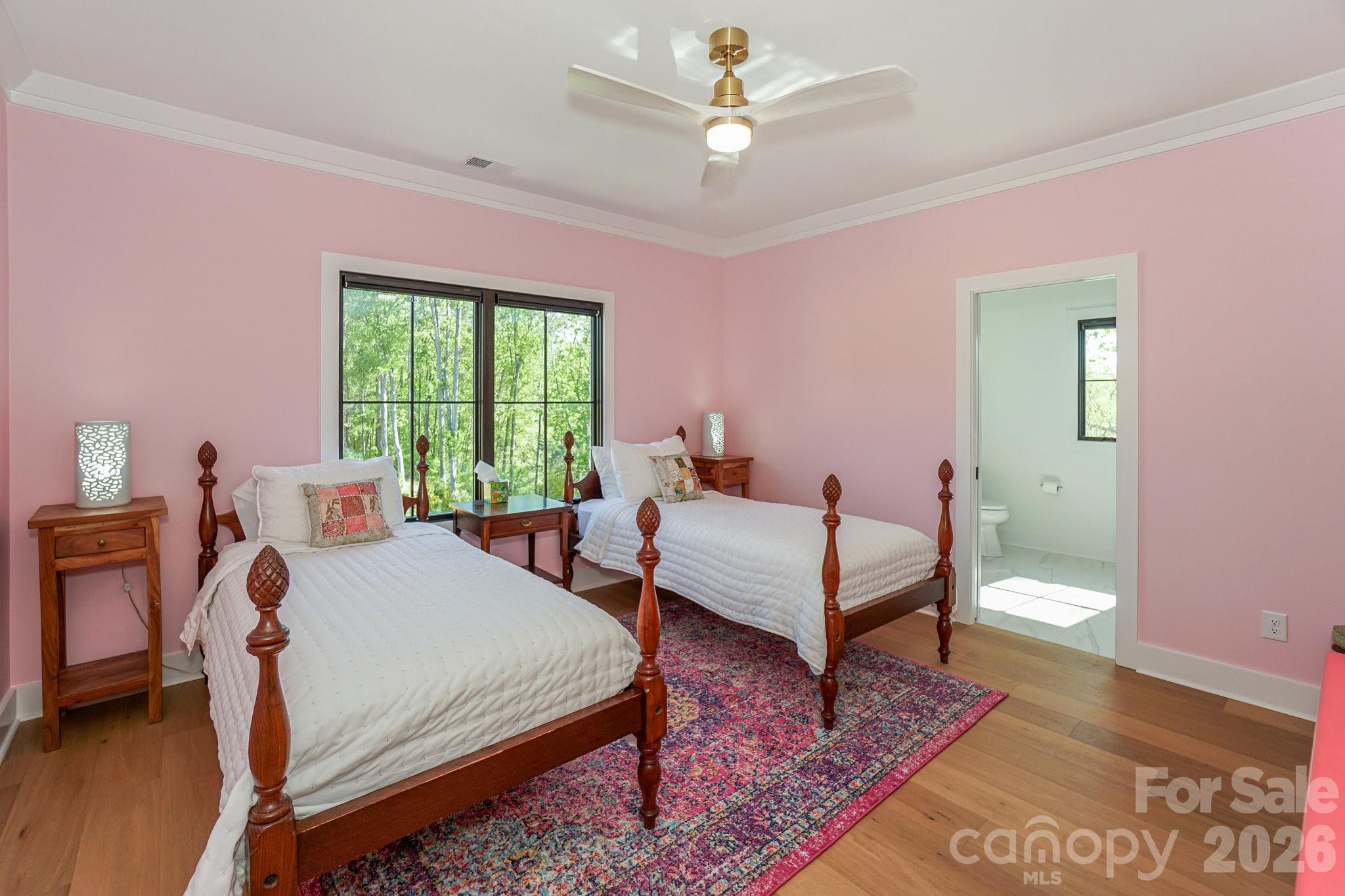 Pinnacle Shores - Residential