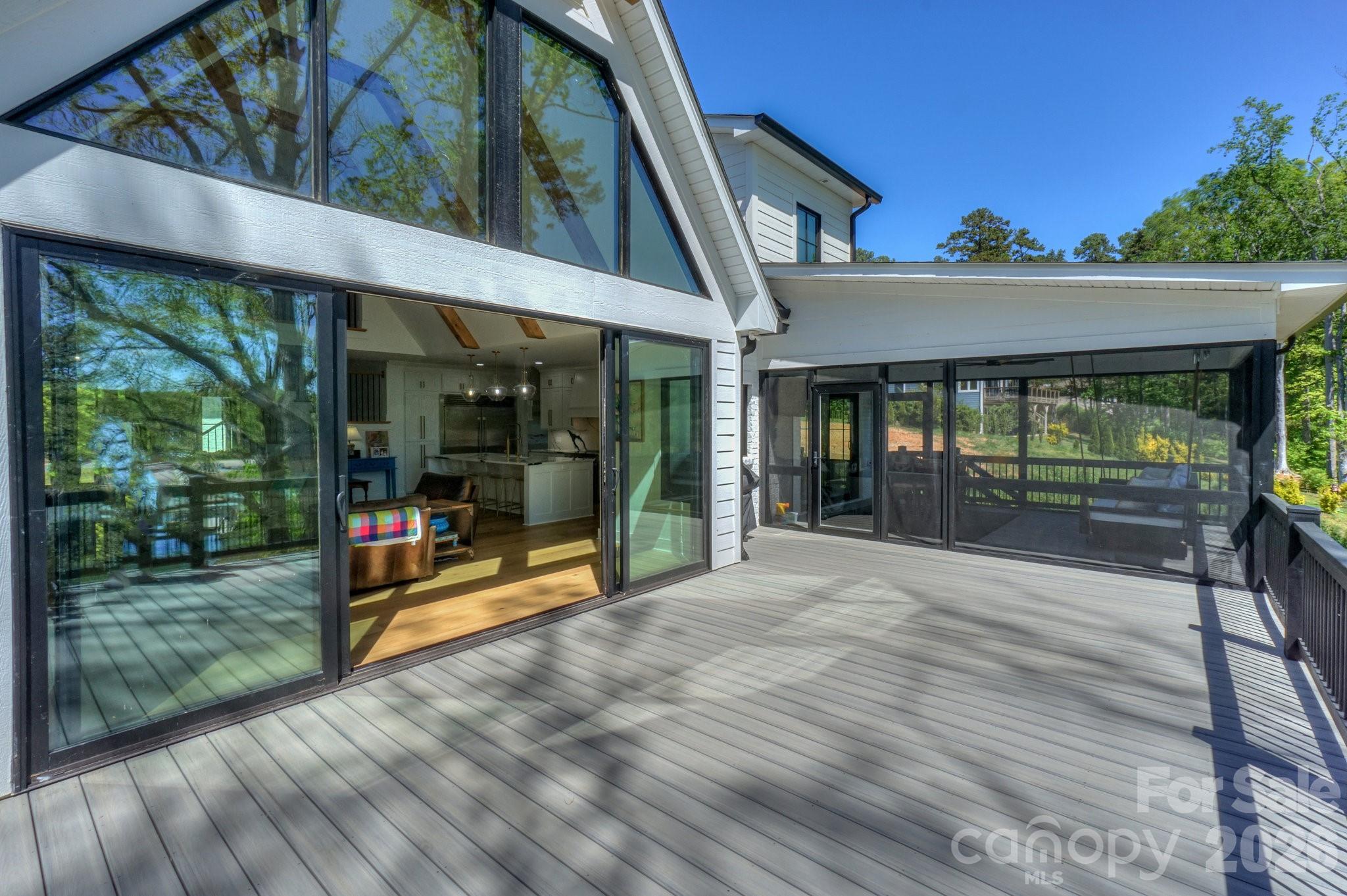 Pinnacle Shores - Residential