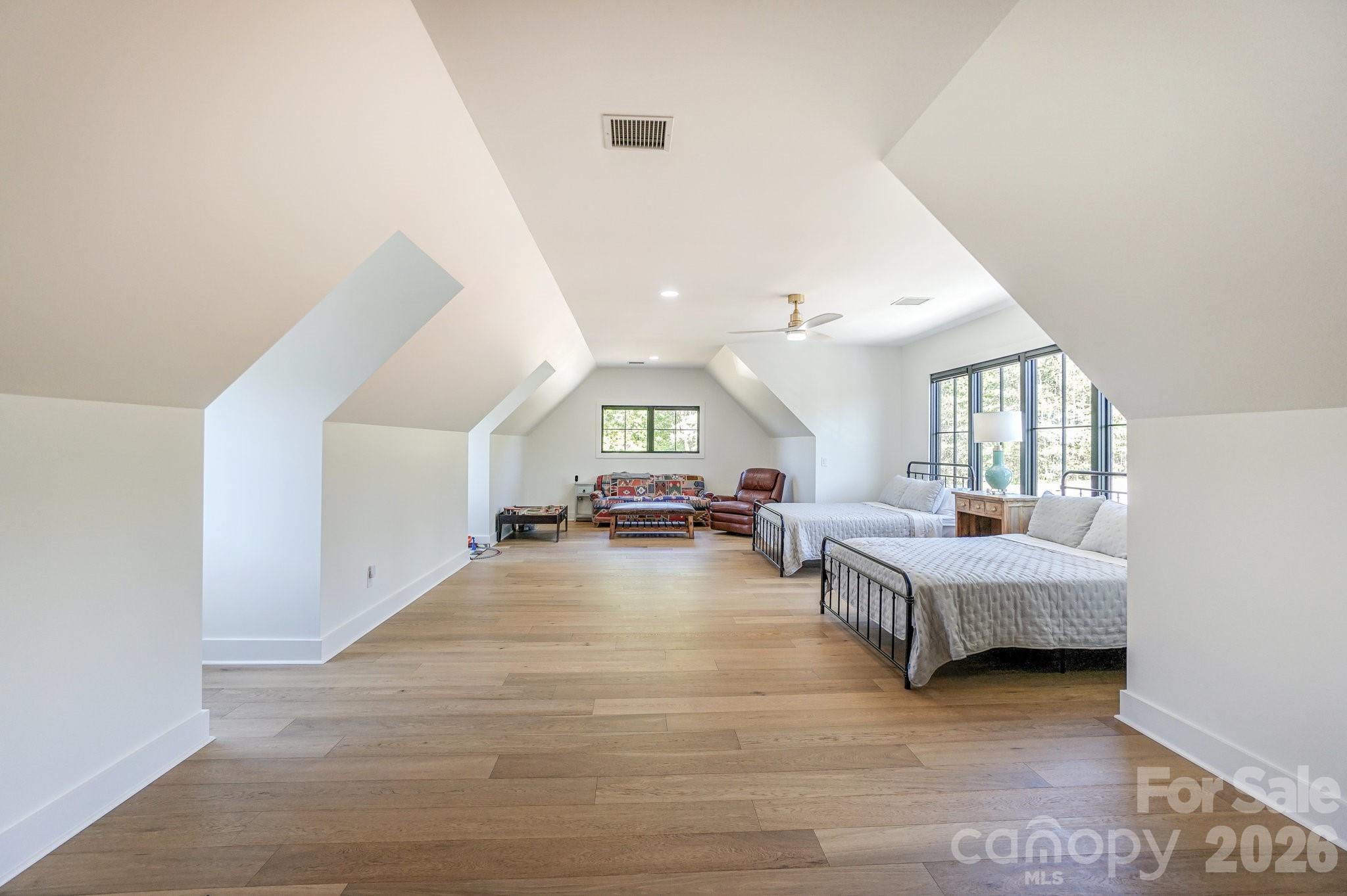 Pinnacle Shores - Residential