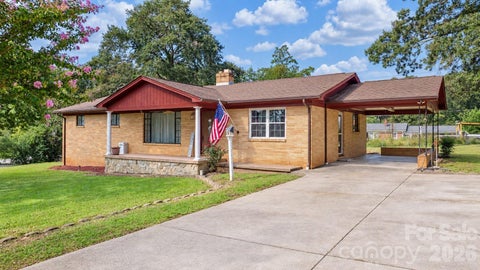 Photo of 1723 31st Street NE, Hickory, NC 28601 (MLS # 4426624)