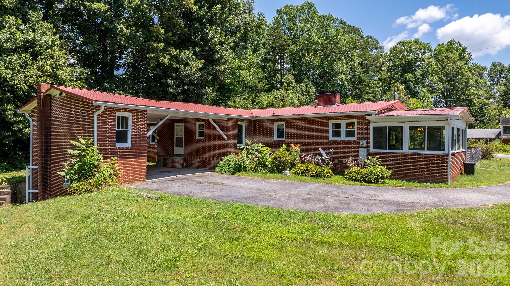 6264 US 221 Highway S