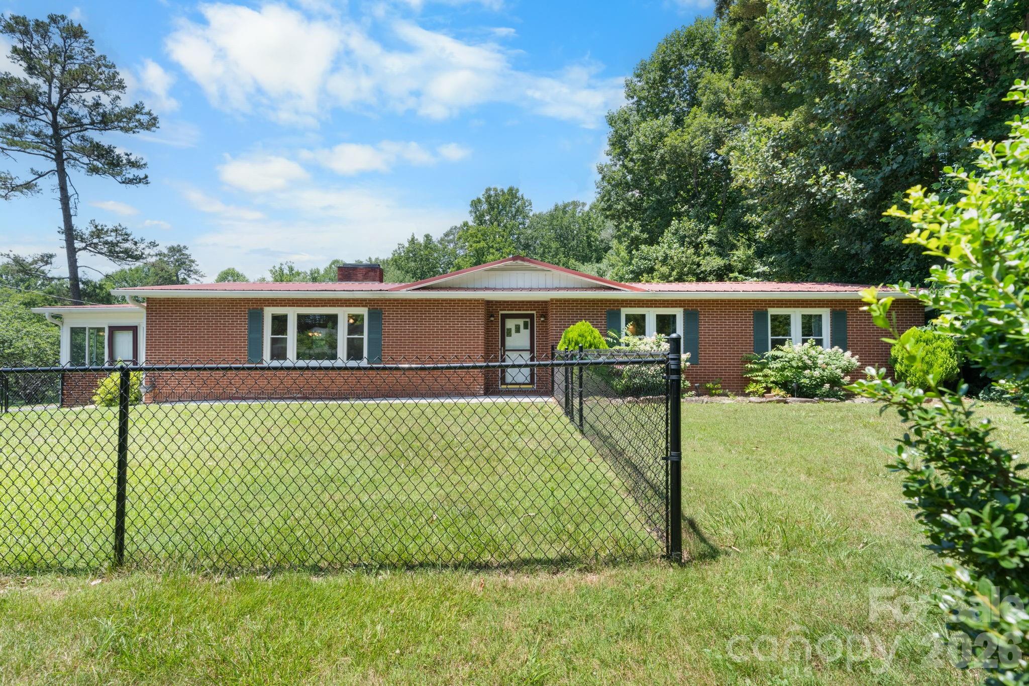 6264 US 221 Highway S