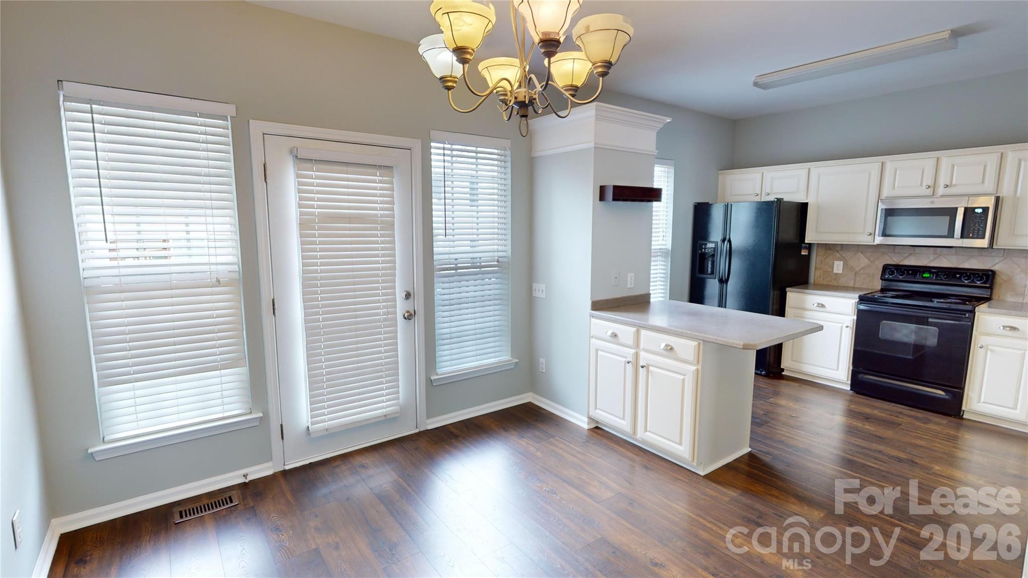 Magnolia Park - Residential Lease