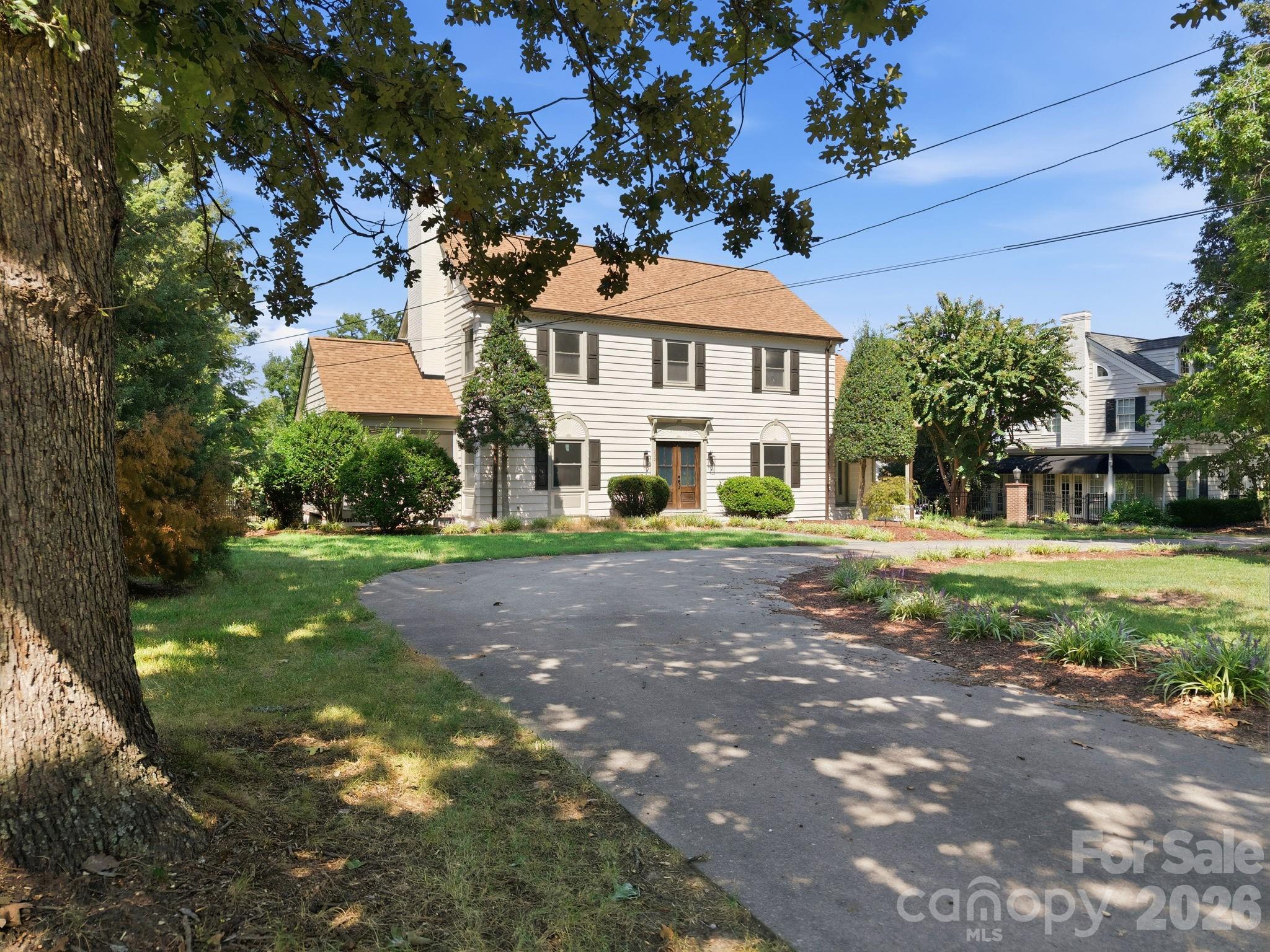 230 Confederate Avenue