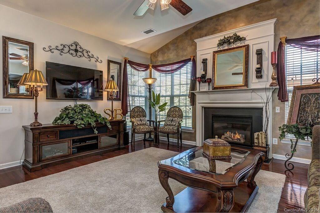 Rocky River Crossing - Residential