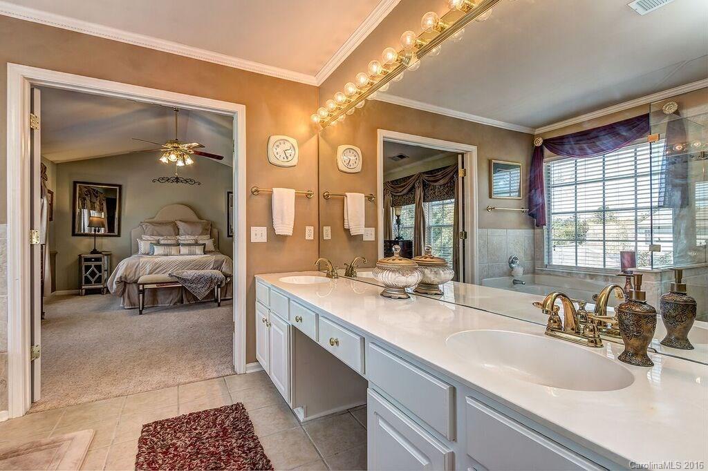 Rocky River Crossing - Residential