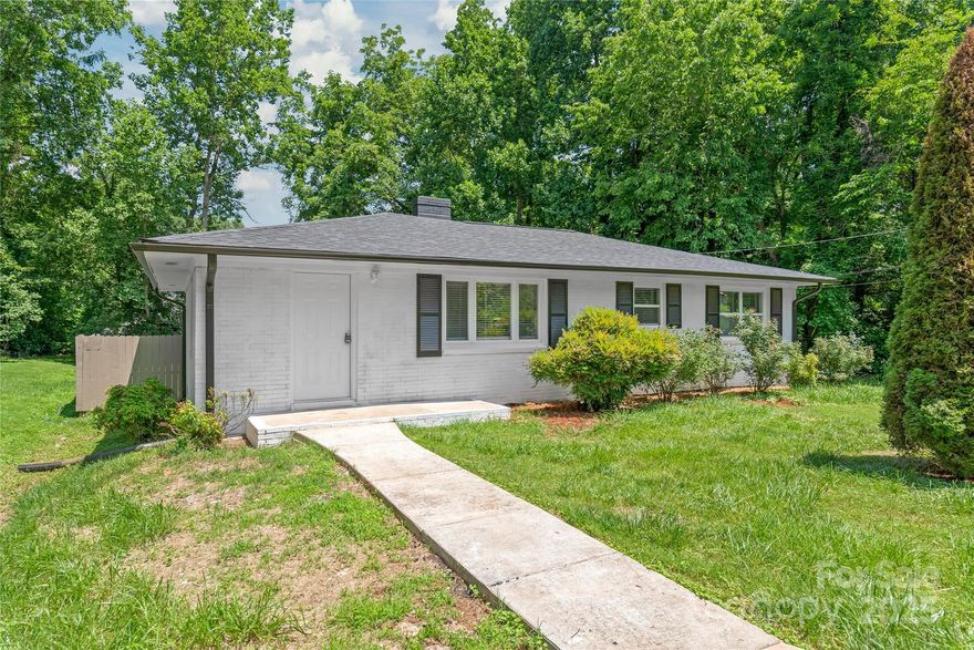 Welcome to this charming ranch-style home featuring 4 spacious bedrooms and 2 full bathrooms. Recently remodeled and thoughtfully updated, this lovely residence is ready for its new owner to move in and make it their own. Conveniently located near downtown China Grove, you’ll enjoy easy access to local restaurants and shopping. Don’t miss this opportunity to own a beautifully refreshed home in a great neighborhood!