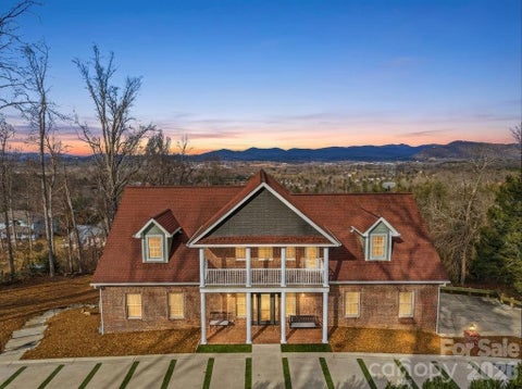 Photo of 38 Sweetwater Oaks Drive, Fletcher, NC 28732 (MLS # 4421659)