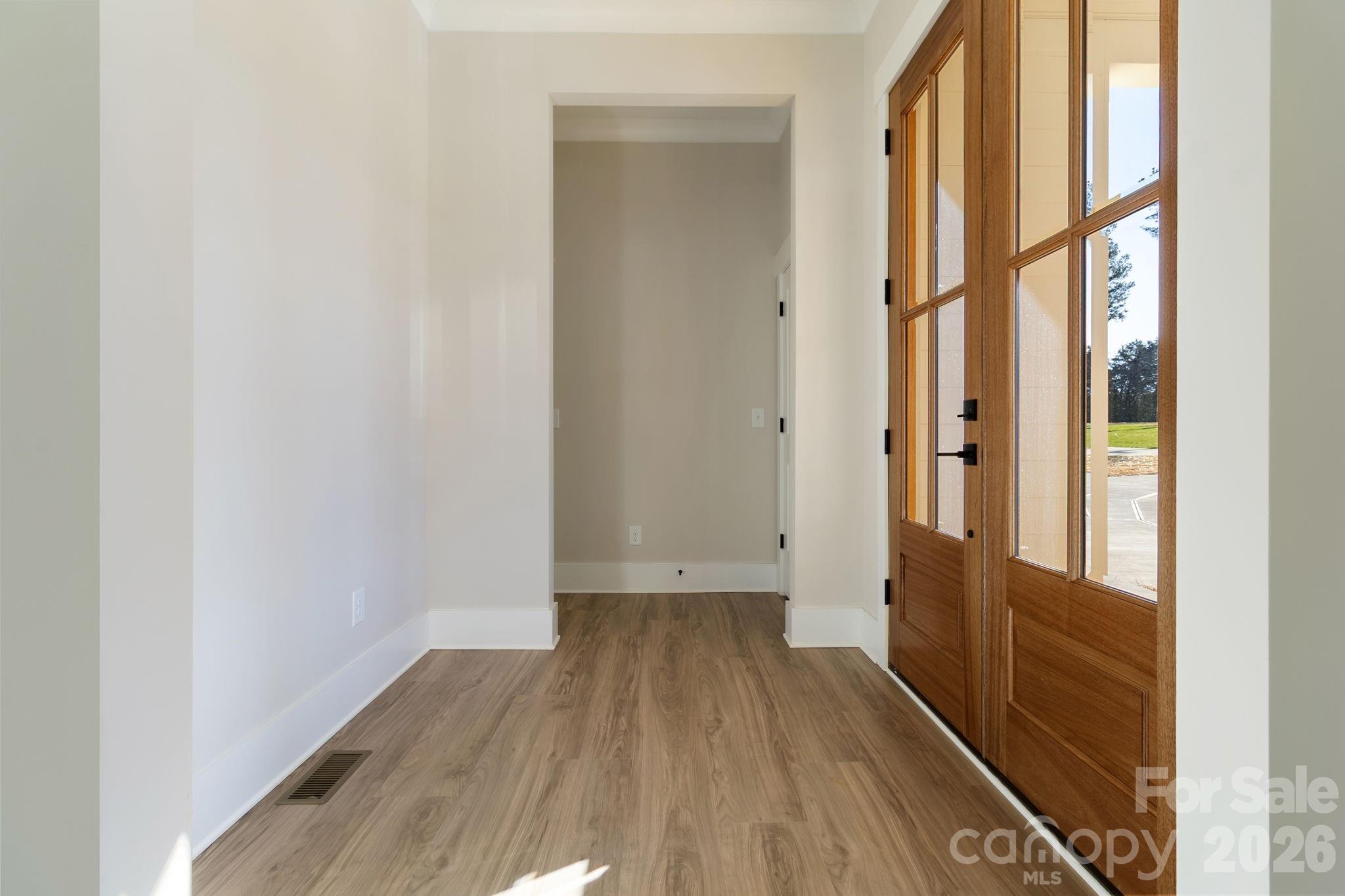 Royal Pines - Residential