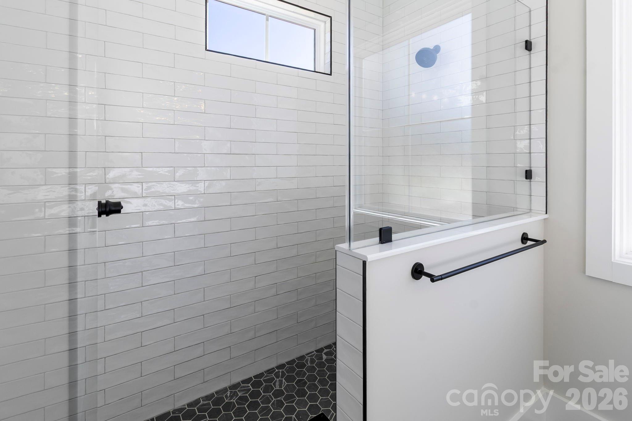 Royal Pines - Residential