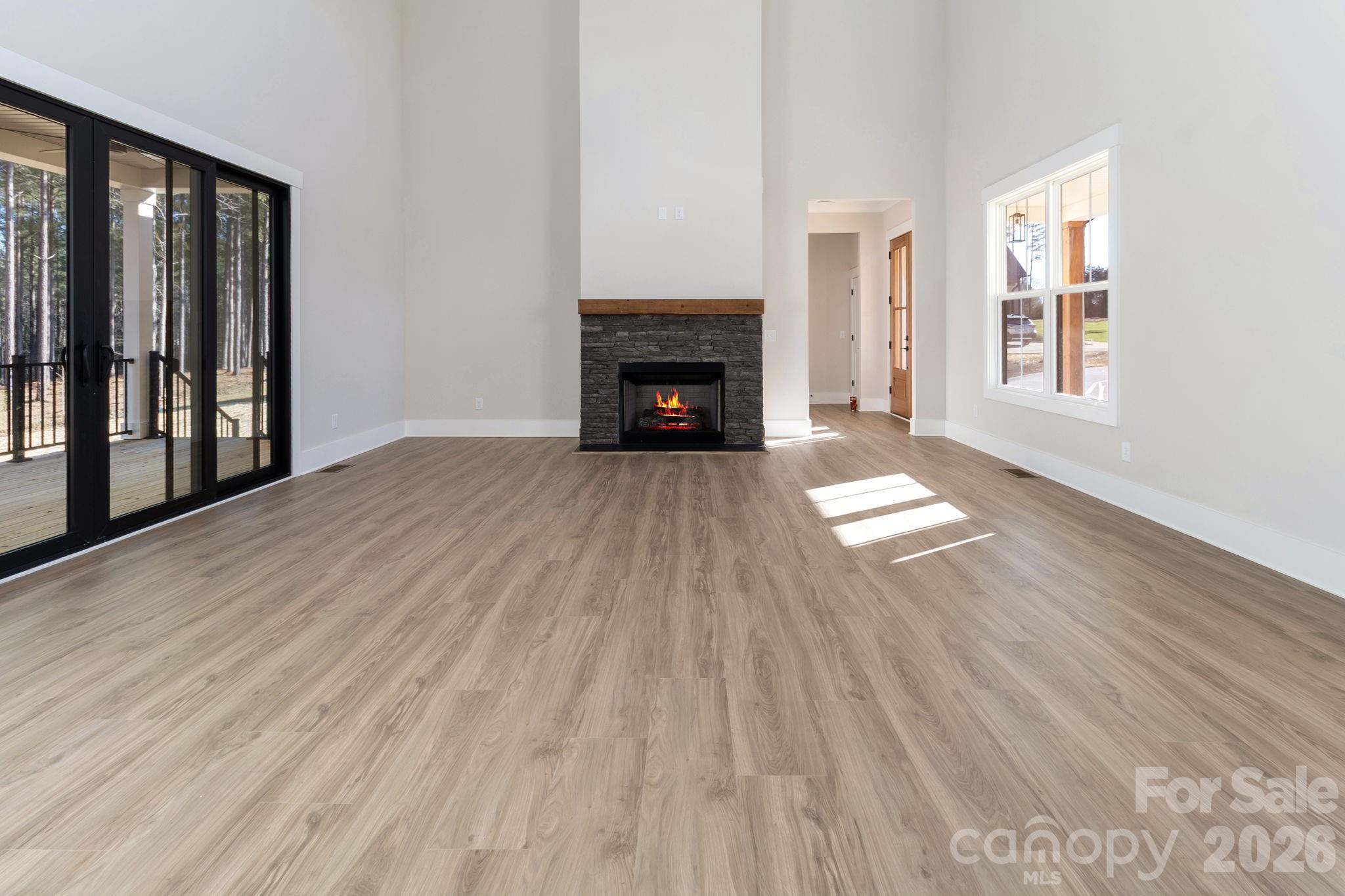 Royal Pines - Residential