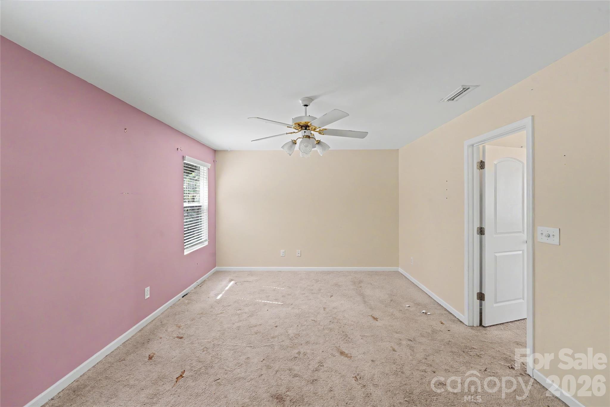 460 Dutch White Drive
