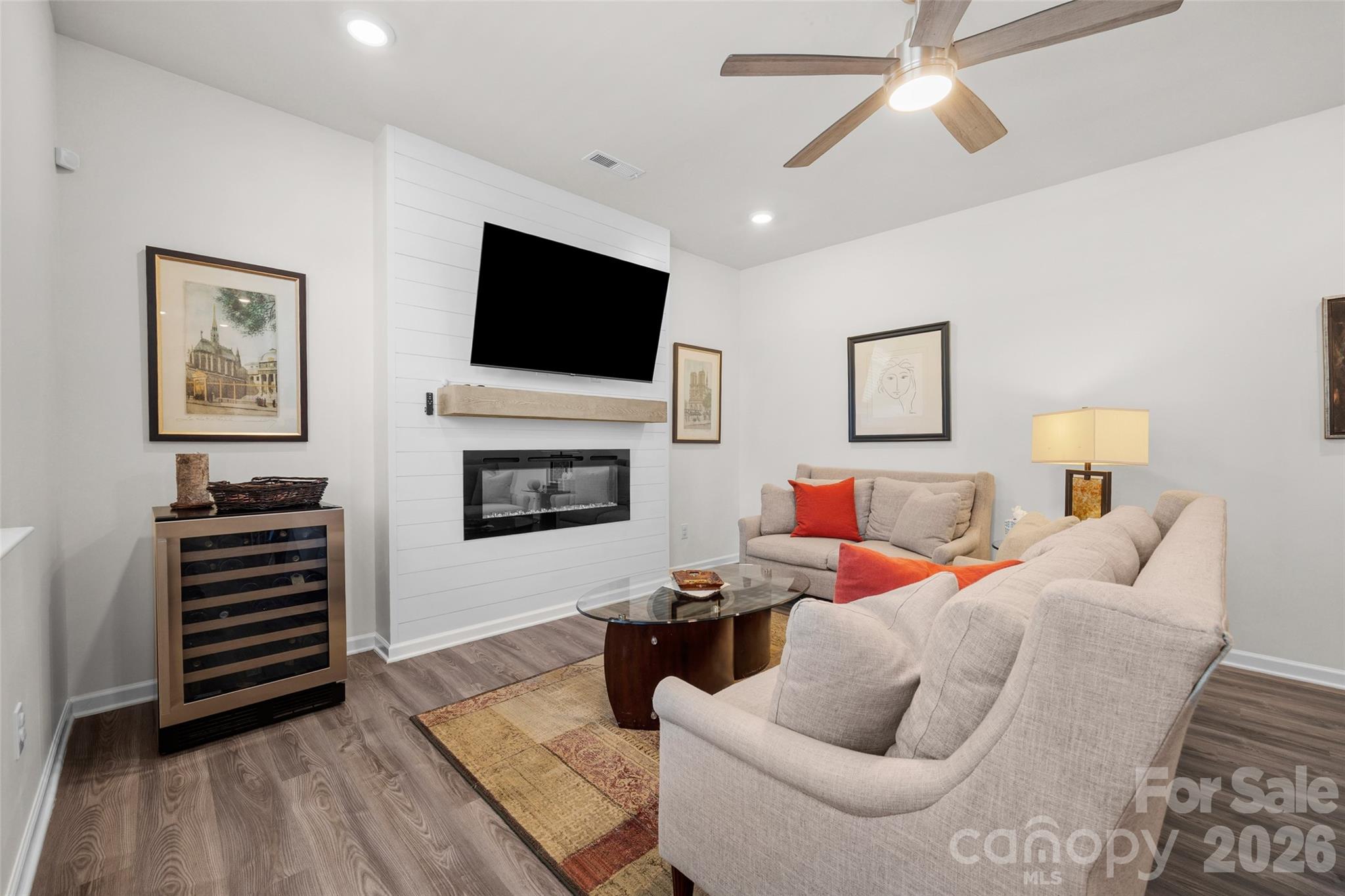 Palm Tree Cove II - Residential
