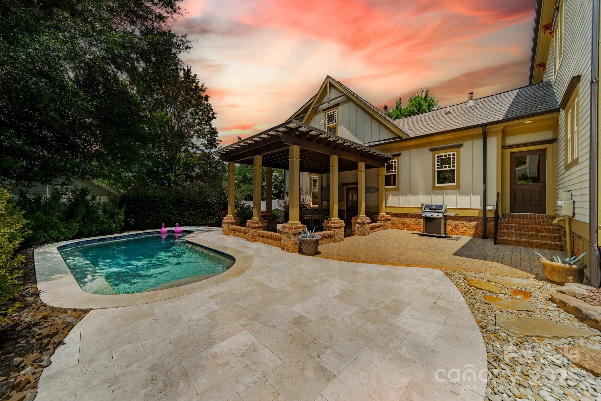 406 Bullfinch Bend